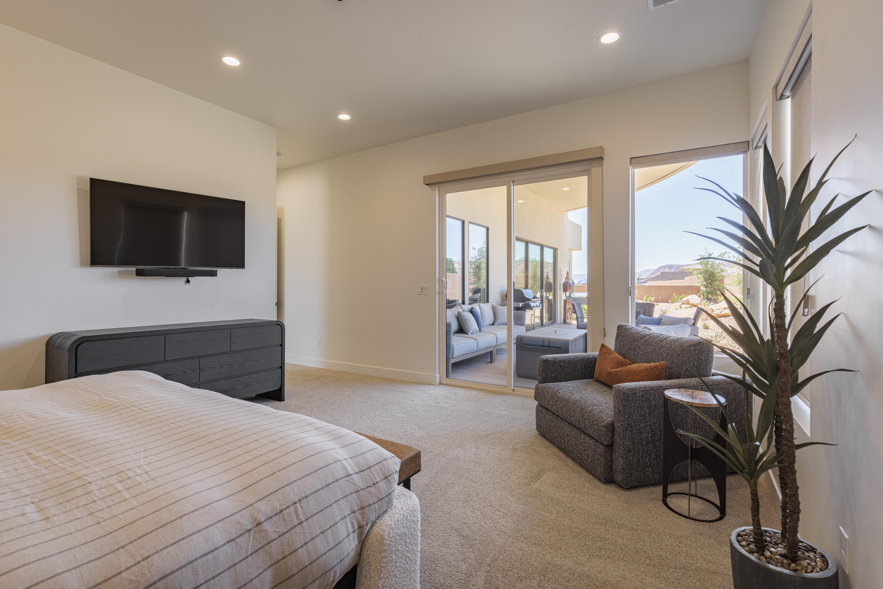 LEDGES OF SG THE FAIRWAYS EAST - Residential