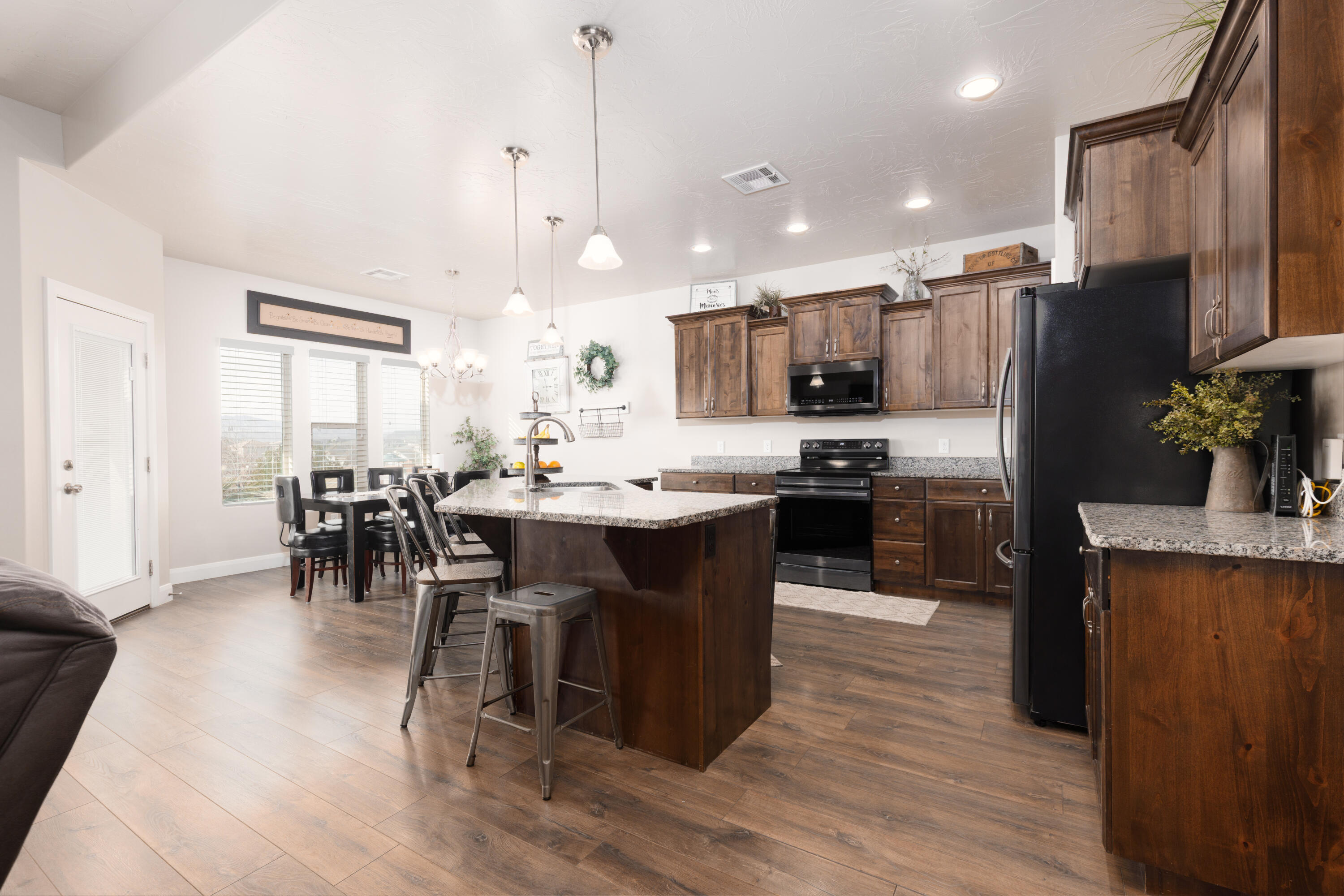 MULBERRY ESTATES - Residential