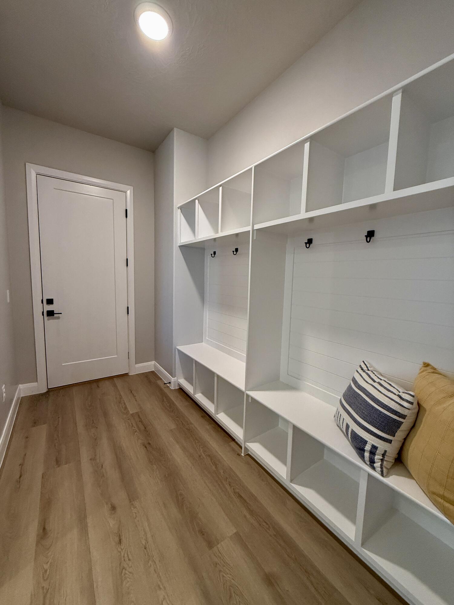 FRANKLIN FIELDS - Residential