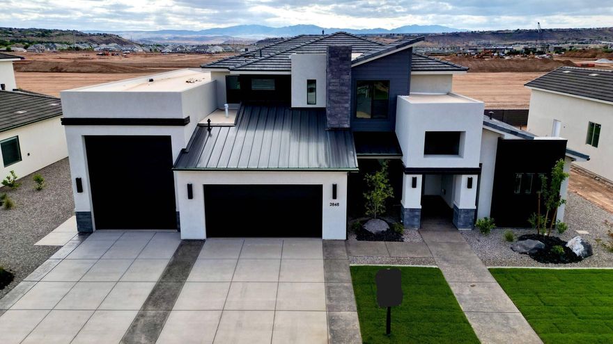 Franklin Fields Subdivision is located on the East side of town. Beautiful home in a great area.
Some features include LVP flooring, quartz counters & under mount sinks with soft close drawers and cupboards. Smart home kit, a WIFI router, a programable thermostat, and a keyless front door lock is included. A 45' RV garage with 12' side parking and a 27' fully landscaped backyard.