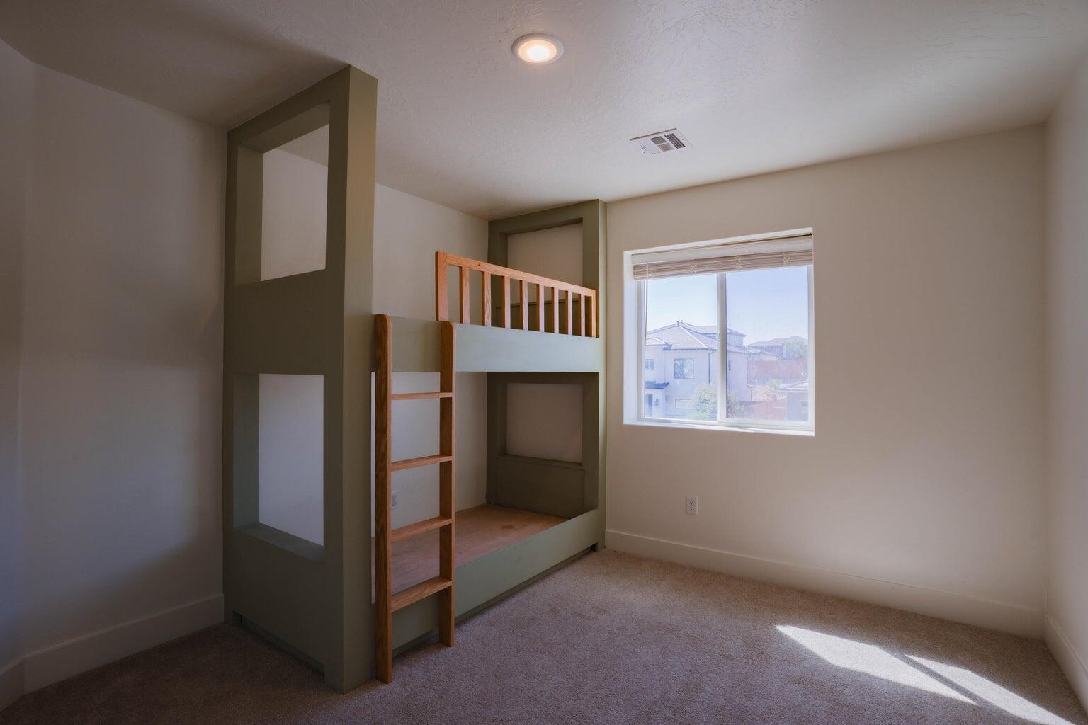 SAND RIDGE - Residential