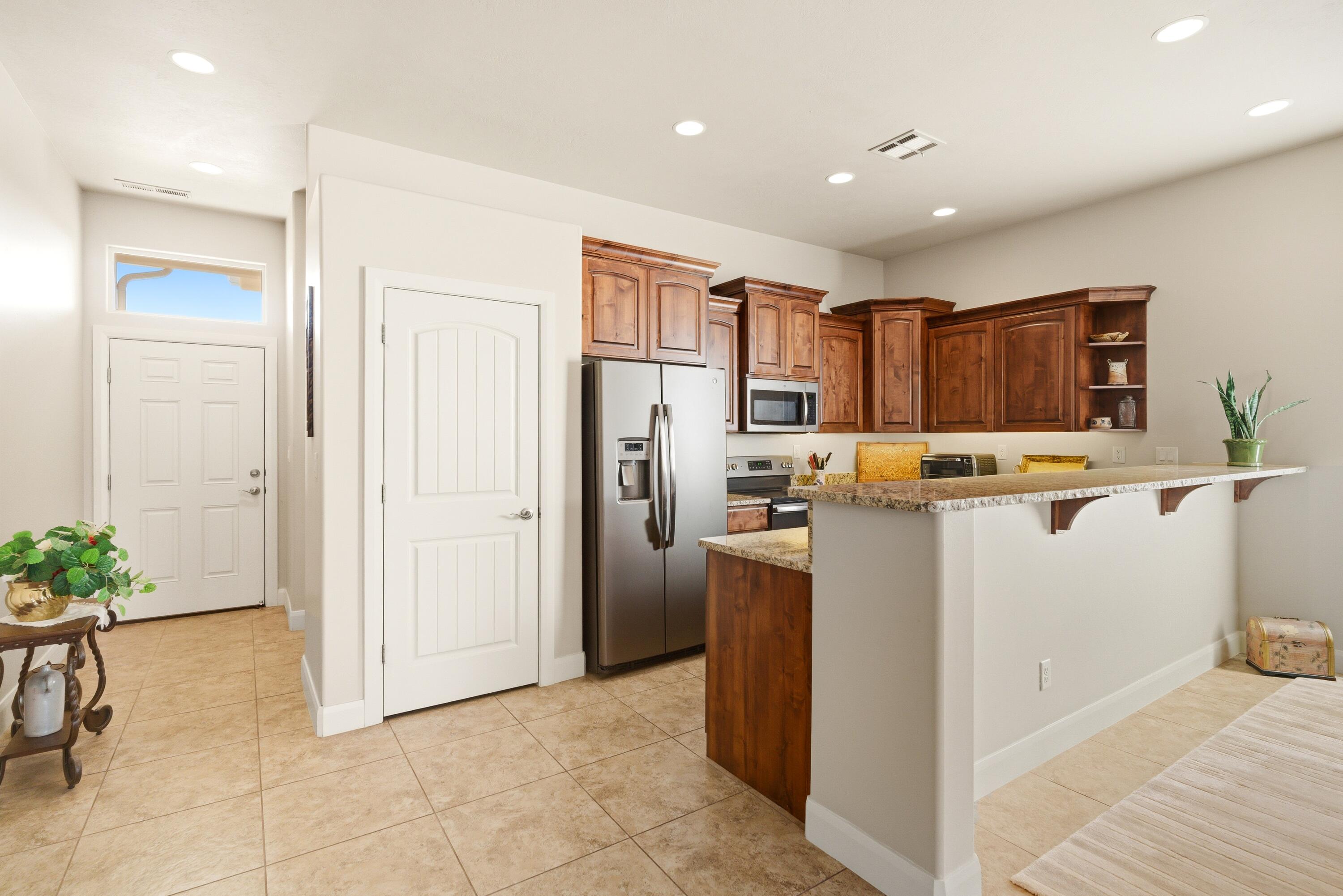 SKY RIDGE TOWNHOMES - Residential