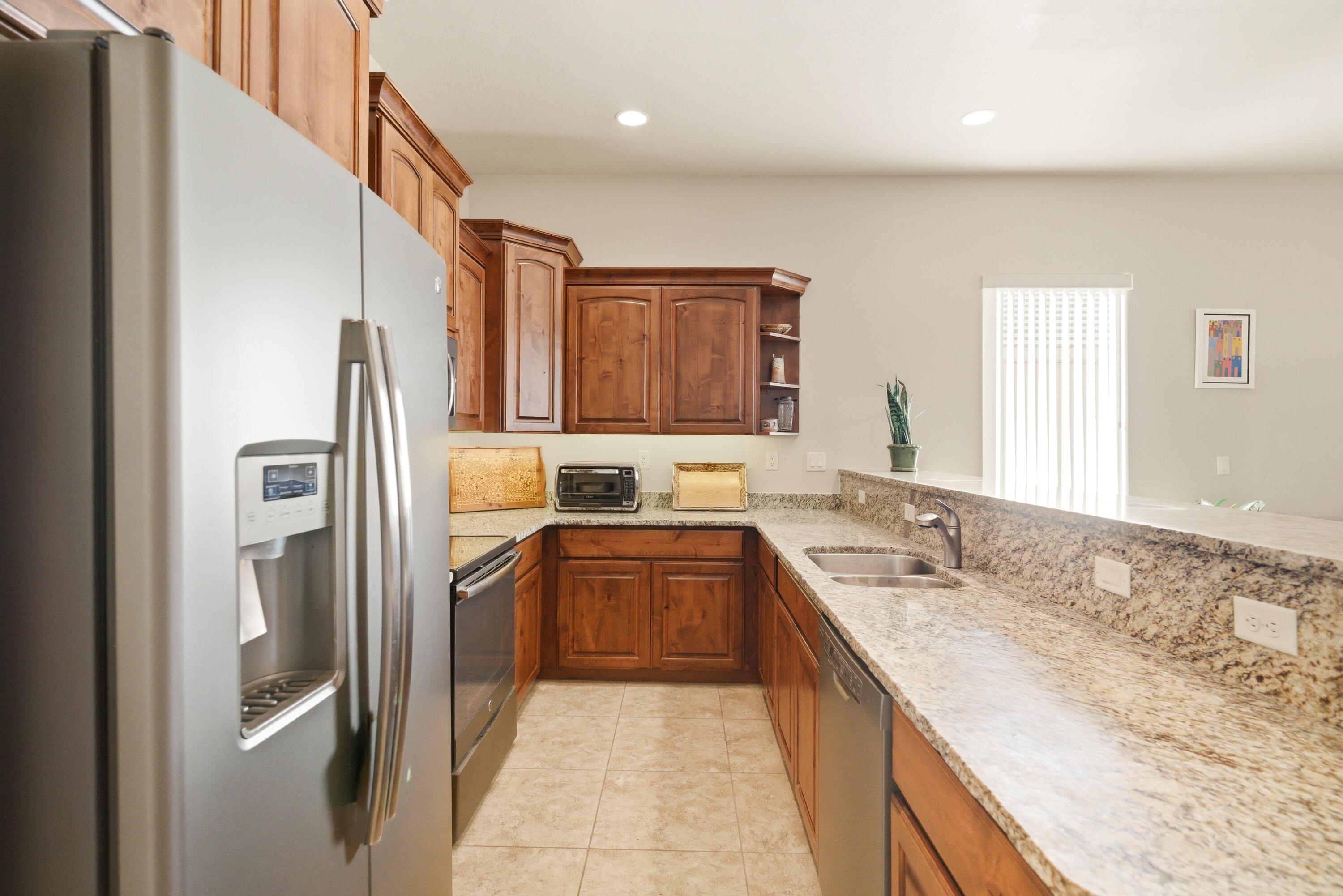 SKY RIDGE TOWNHOMES - Residential