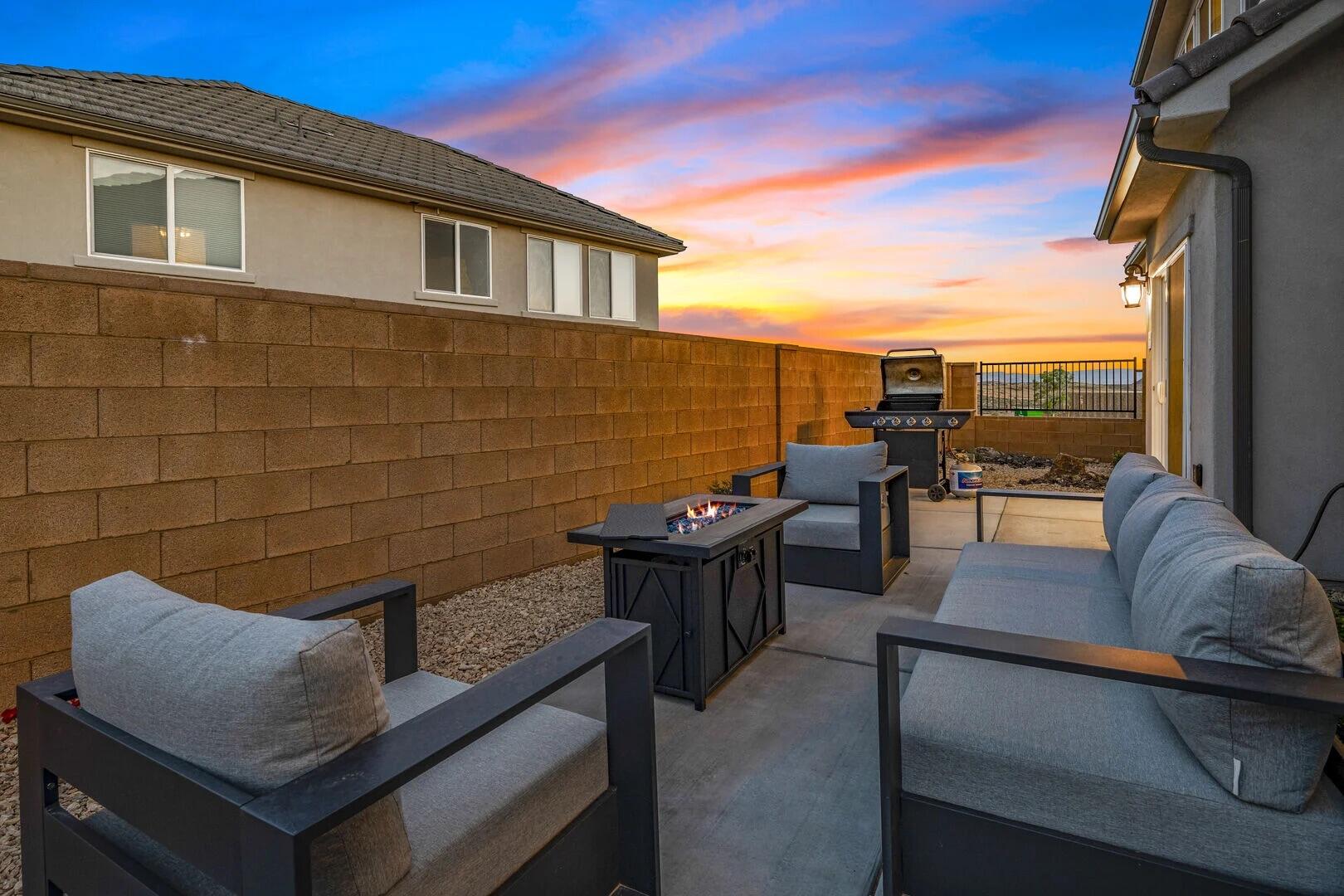 PASEOS AT SIENNA HILLS - Residential