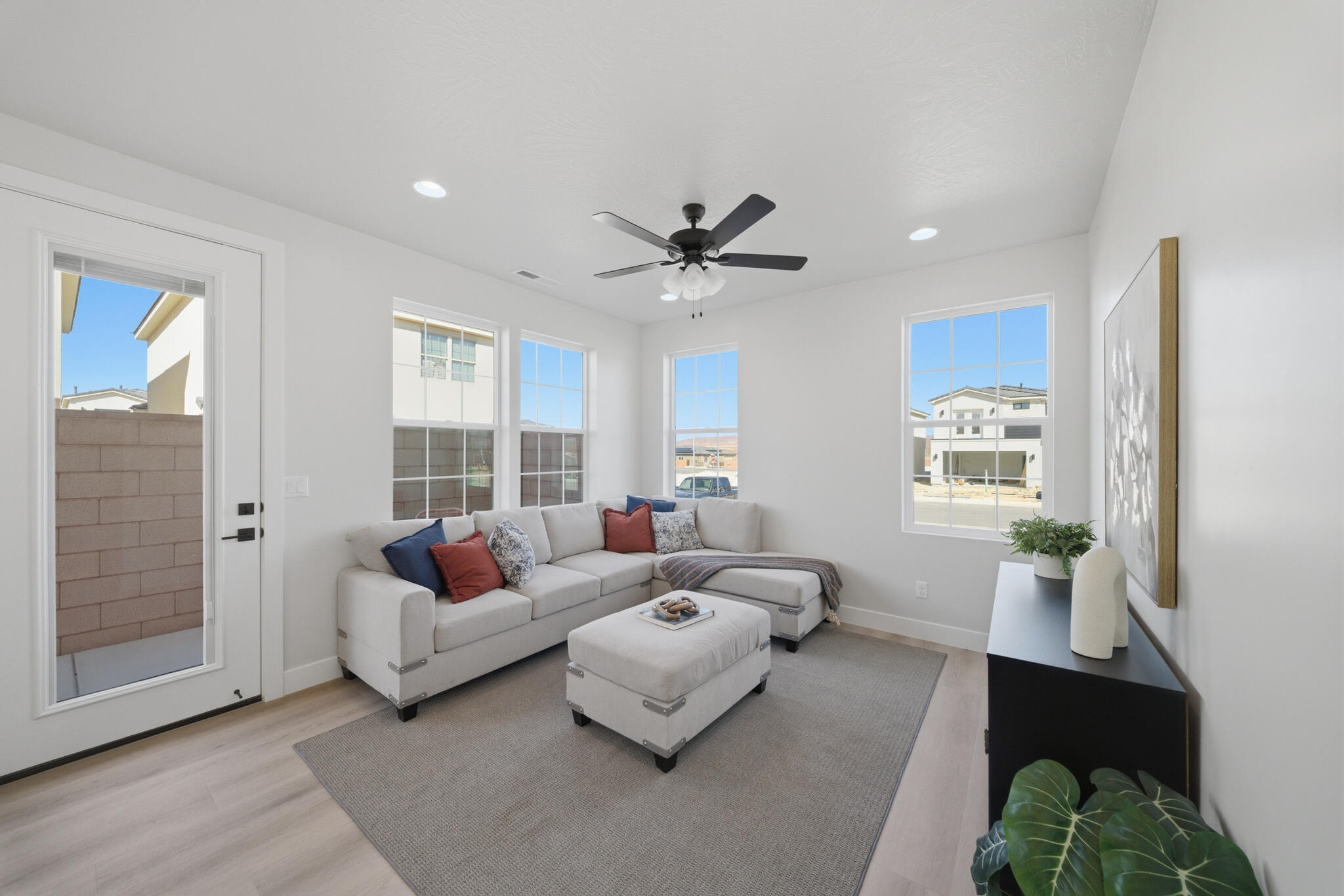 SOUTH DESERT PD - Residential