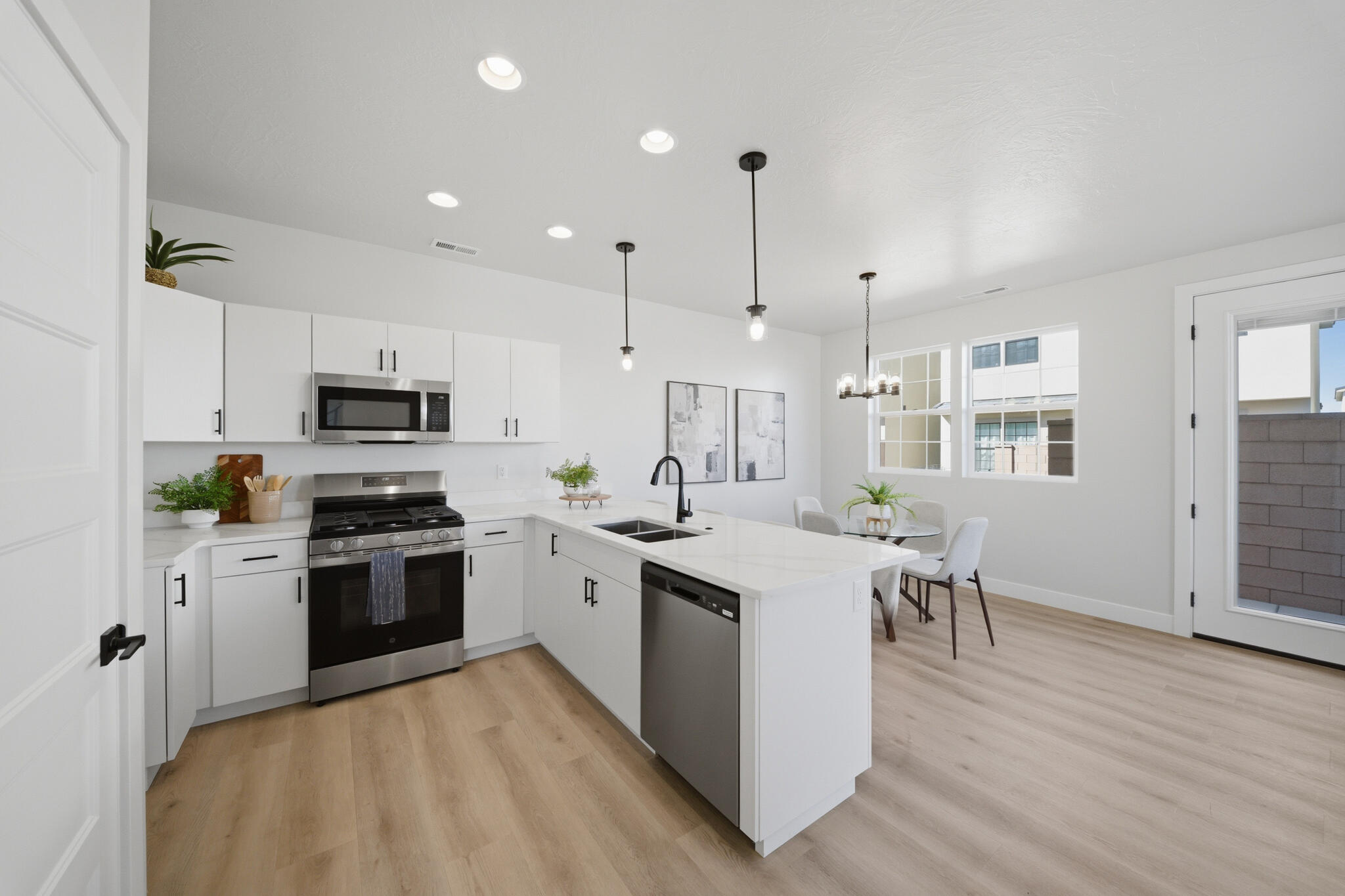 SOUTH DESERT PD - Residential