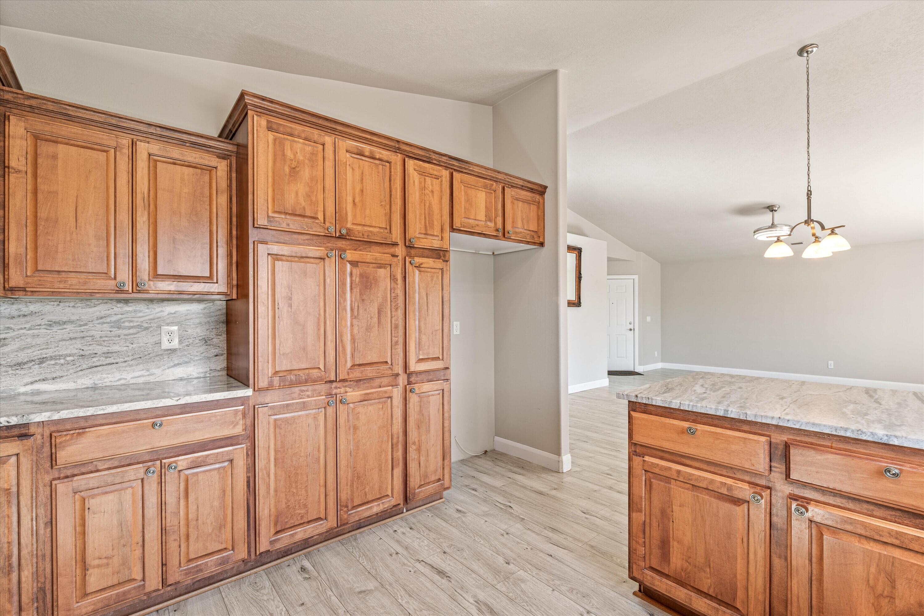 RIVER RIDGE ESTATES - Residential