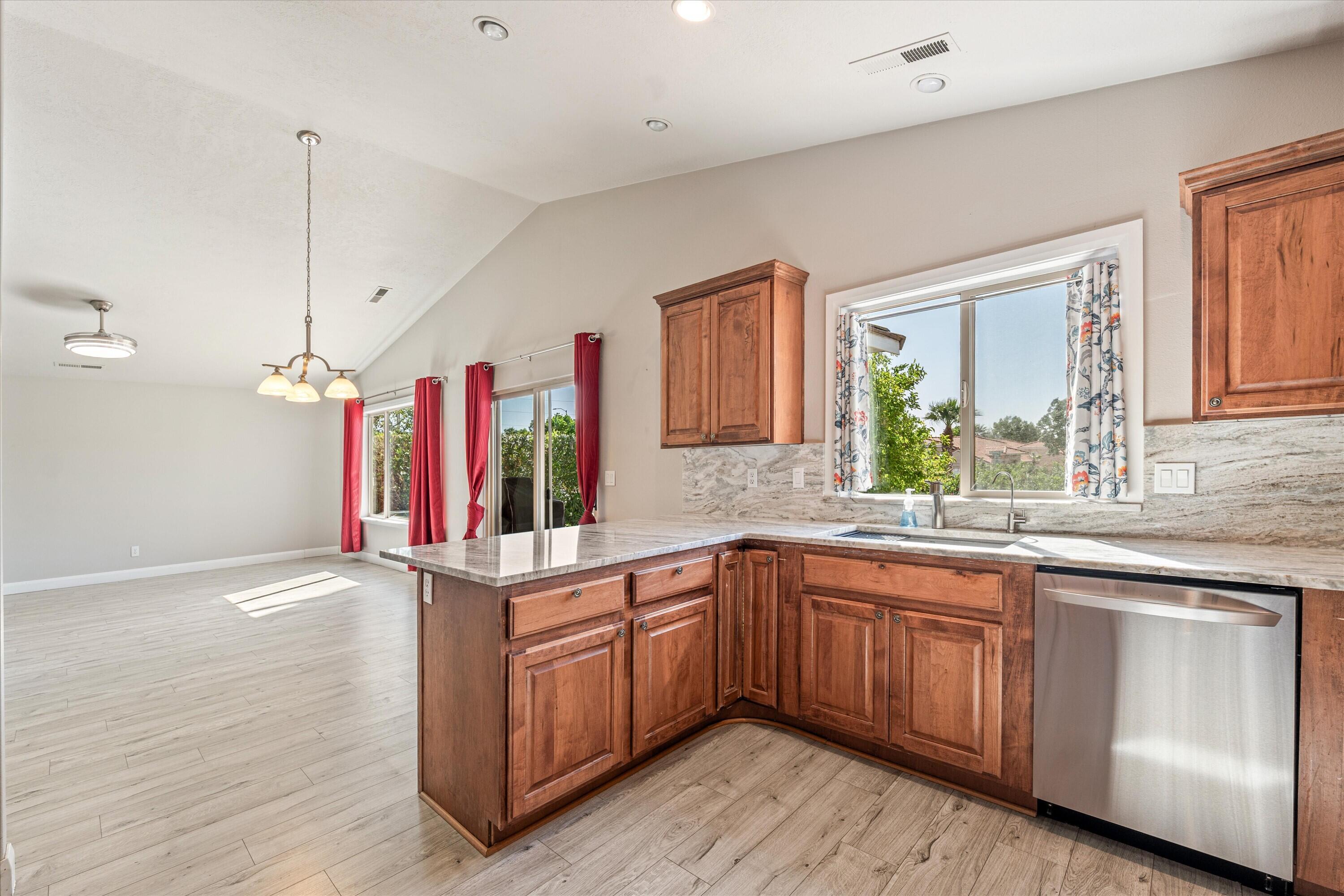 RIVER RIDGE ESTATES - Residential