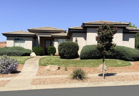 Photo of 2135 N Territory Canyon DR, Washington, UT 84780 (MLS # 26-276660)