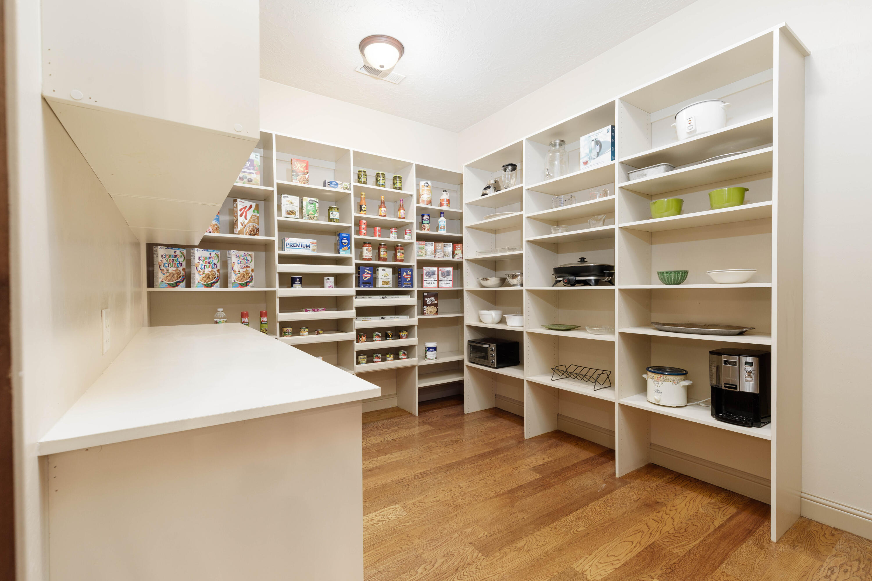 SWISS HAVEN ESTATES - Residential