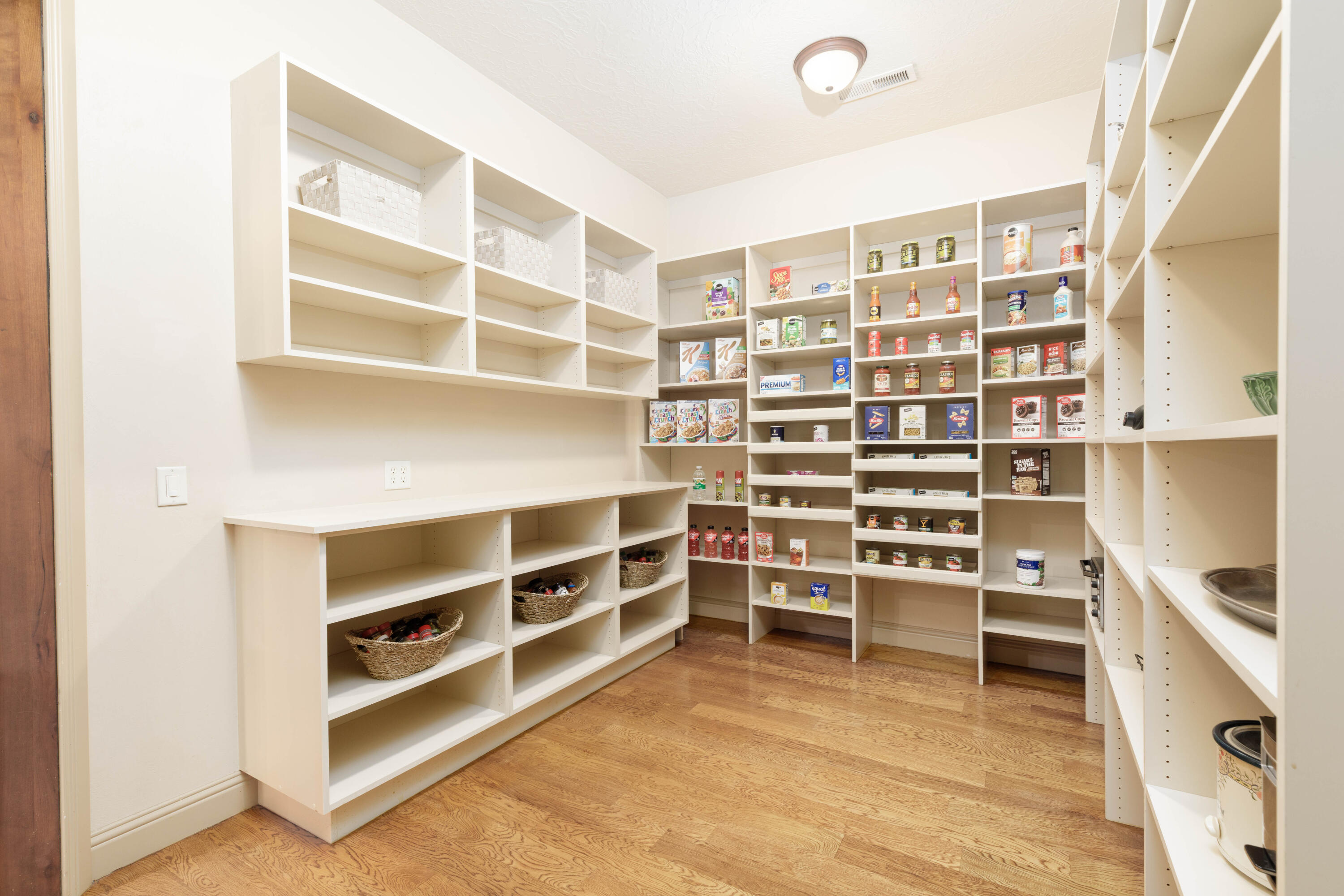 SWISS HAVEN ESTATES - Residential