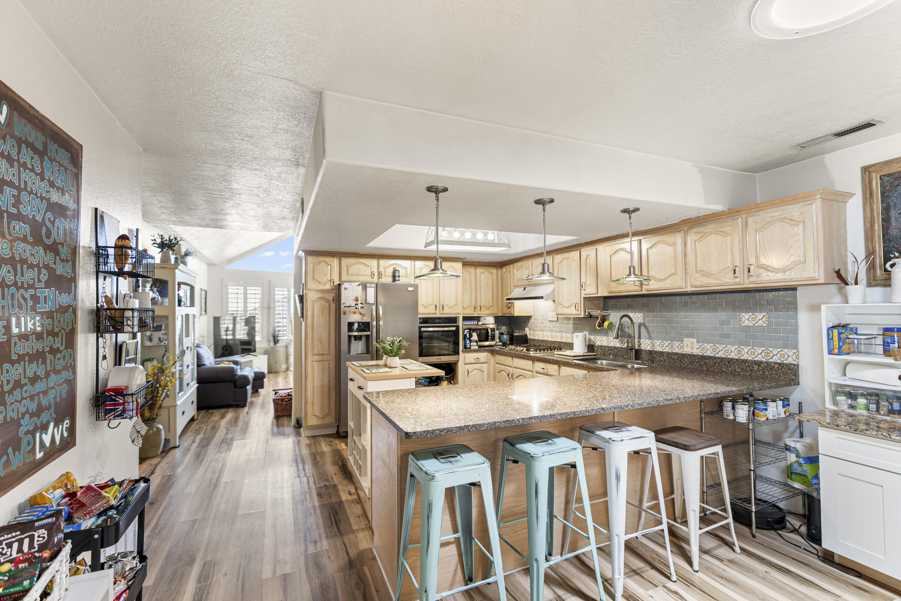 SHADOW HILLS - Residential