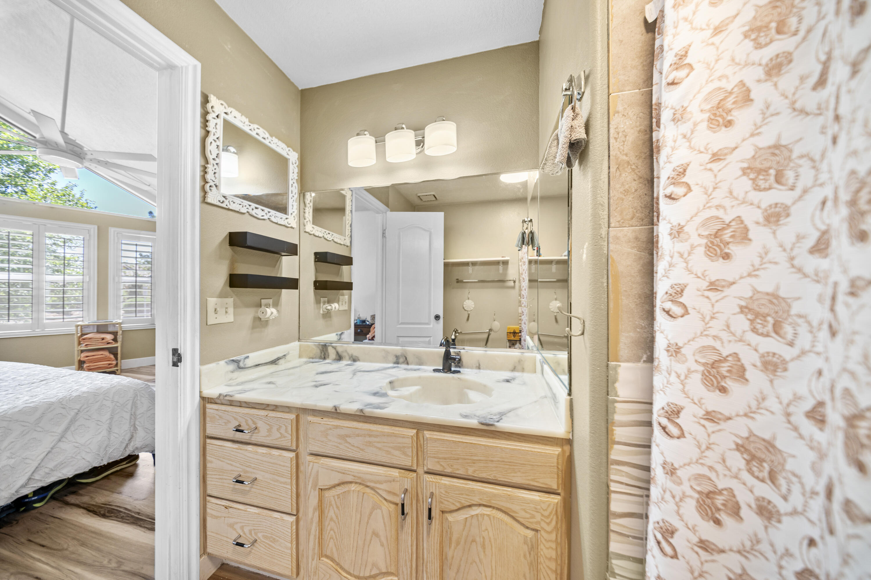 SHADOW HILLS - Residential