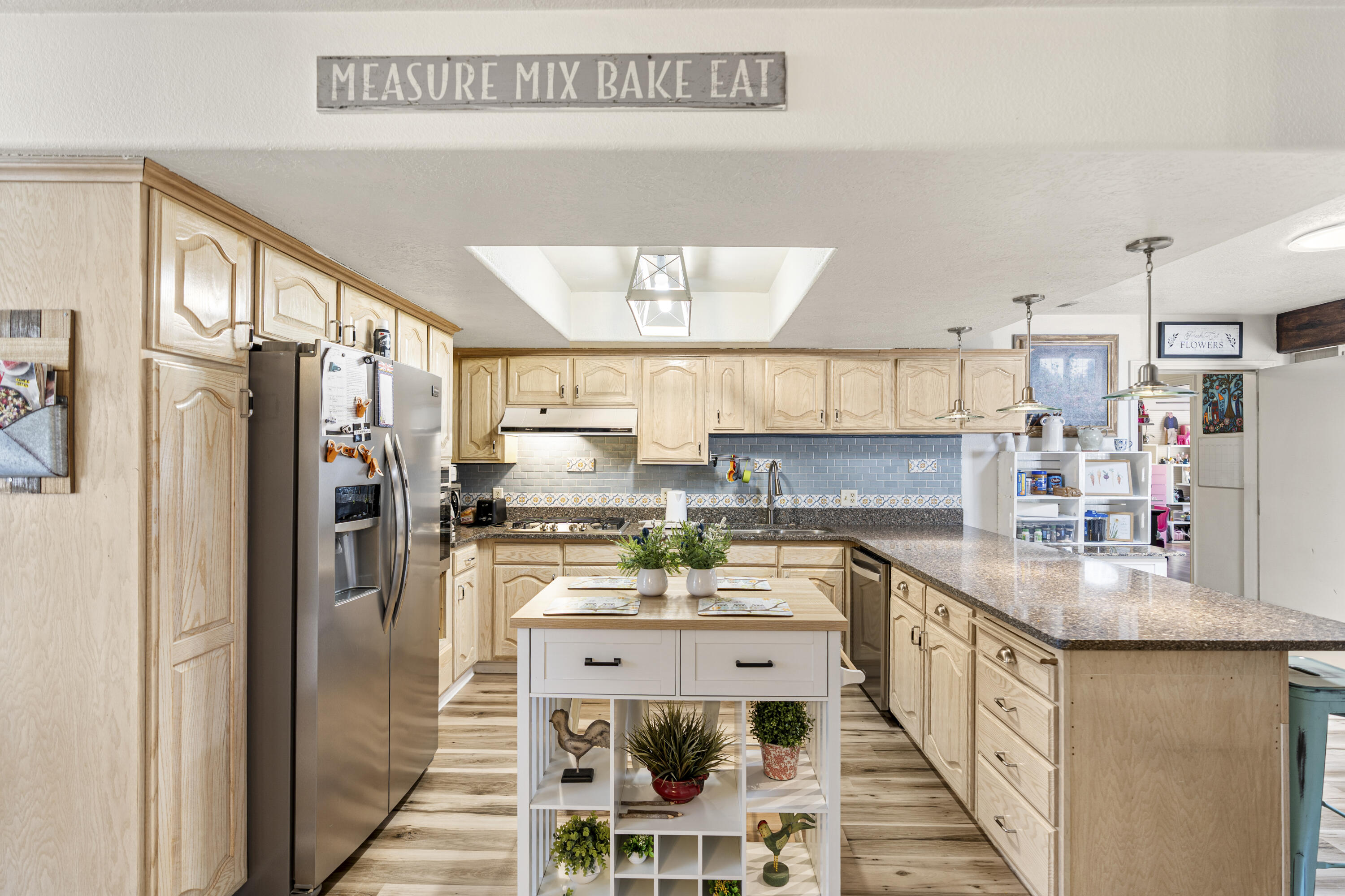 SHADOW HILLS - Residential