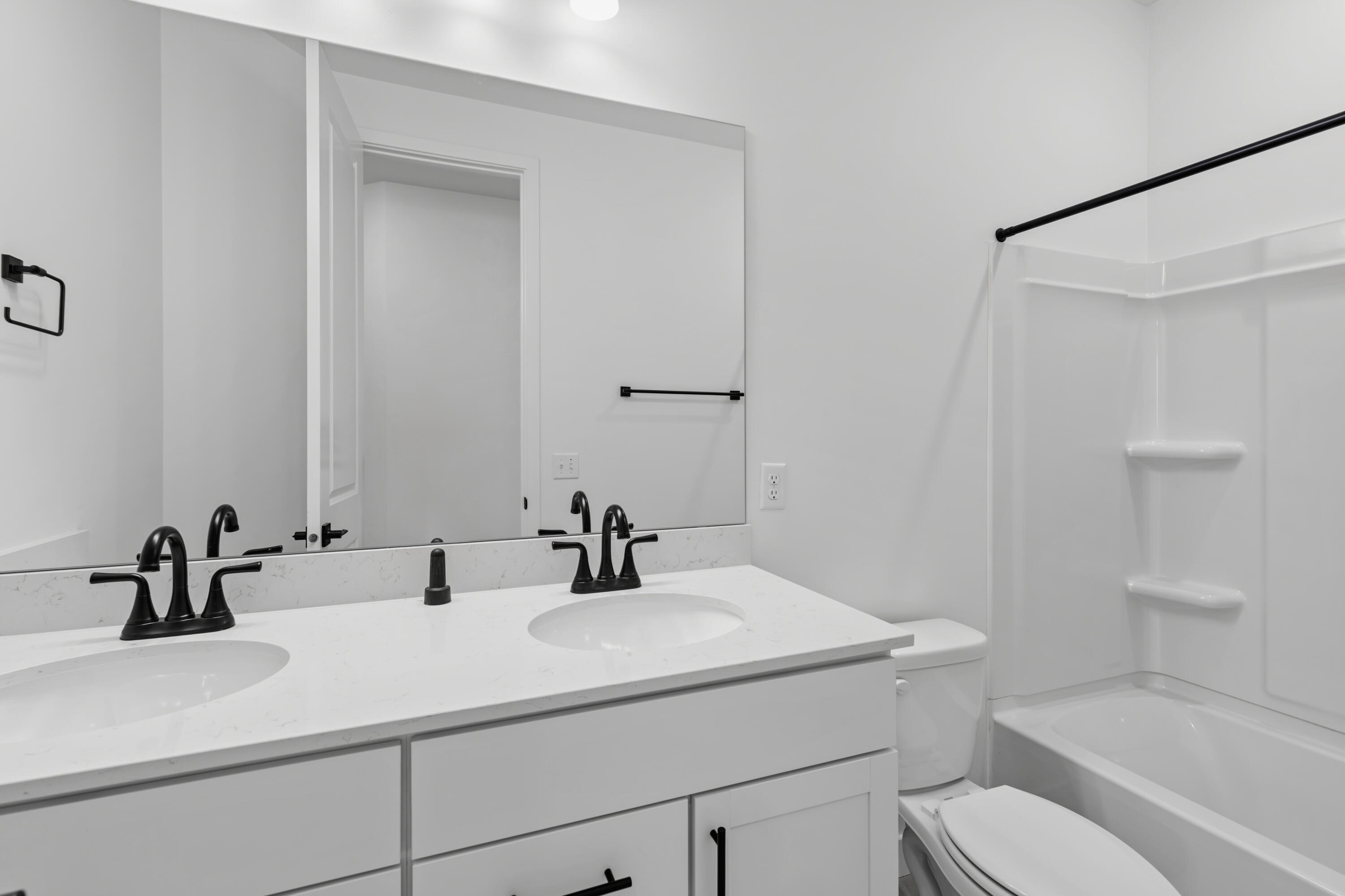 RED SLATE ESTATES - Residential