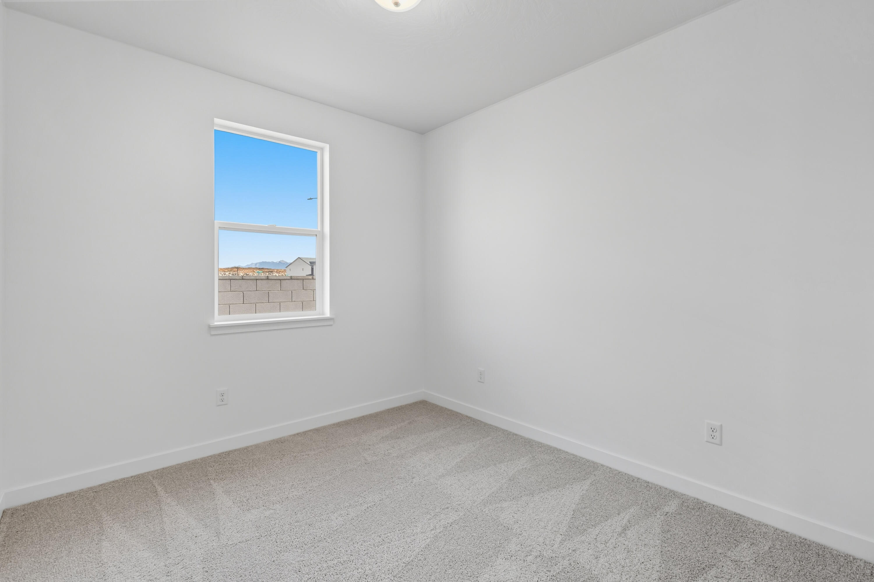 RED SLATE ESTATES - Residential