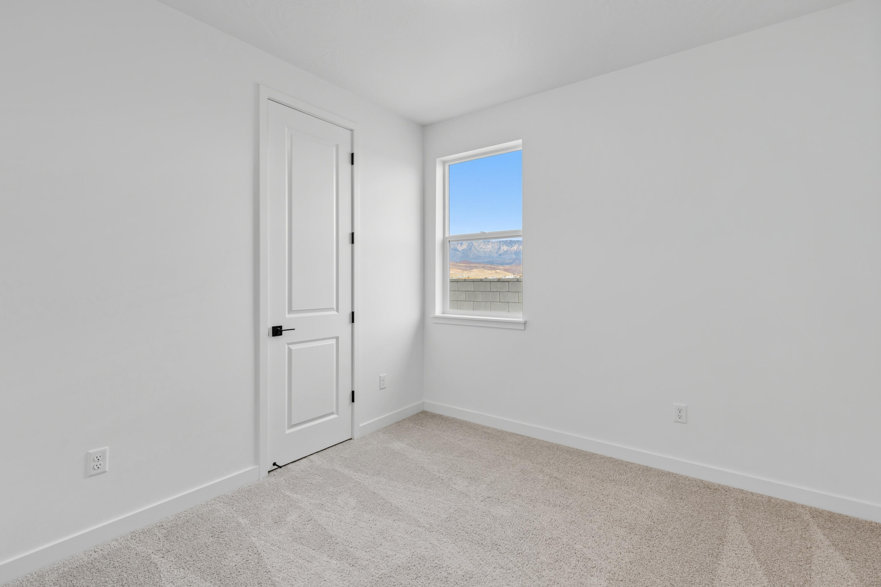 RED SLATE ESTATES - Residential