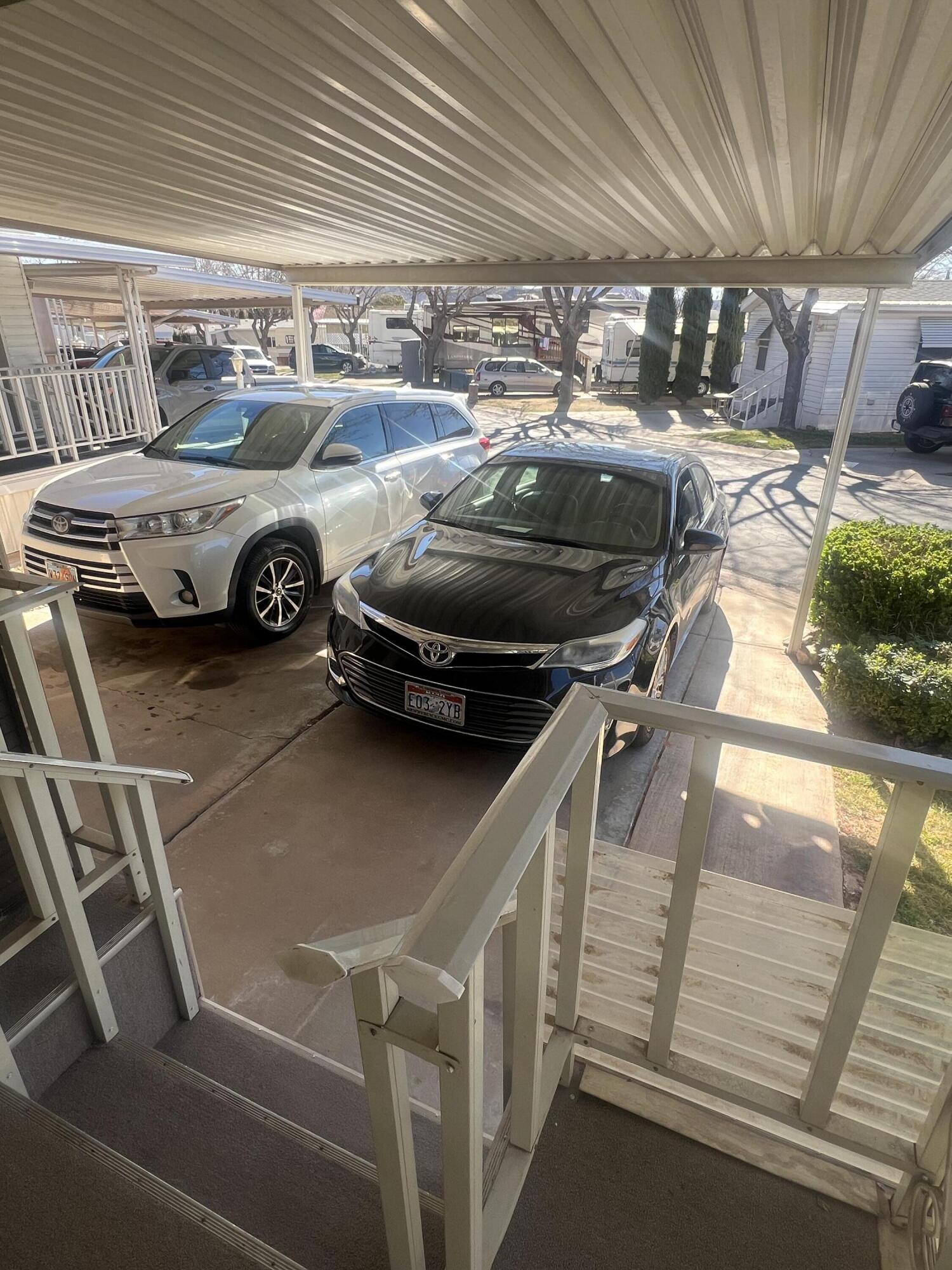 PALMS OF ST GEORGE - Residential