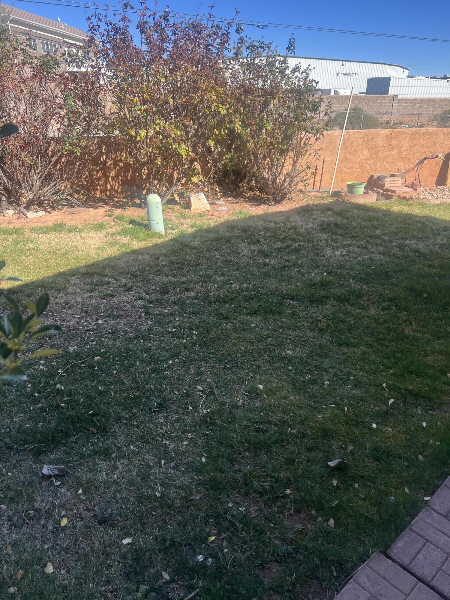 PALMS OF ST GEORGE - Residential