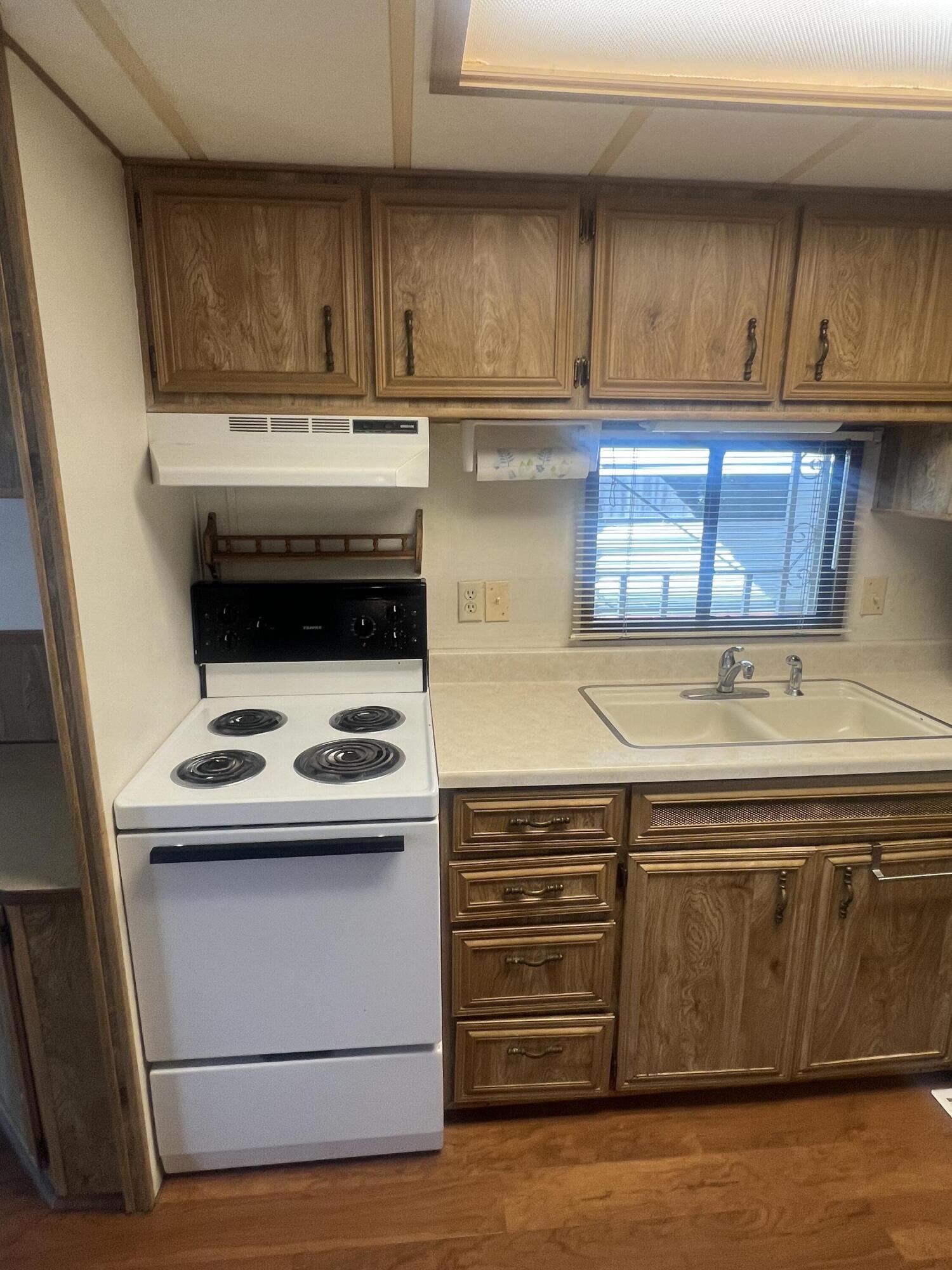 PALMS OF ST GEORGE - Residential