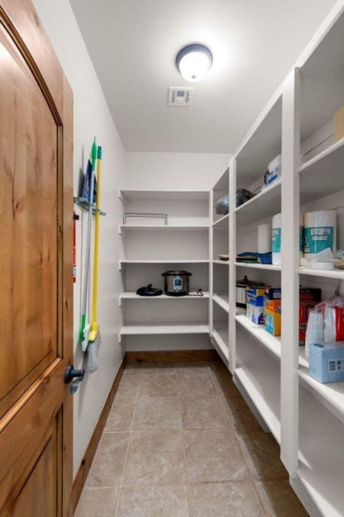 RIVERWOOD TOWNHOMES - Residential