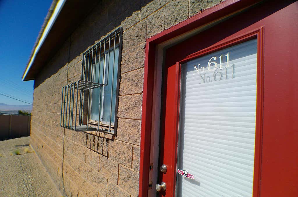 Photo of 611 Redrock RD, Saint George, UT 84770 (MLS # 26-275264)