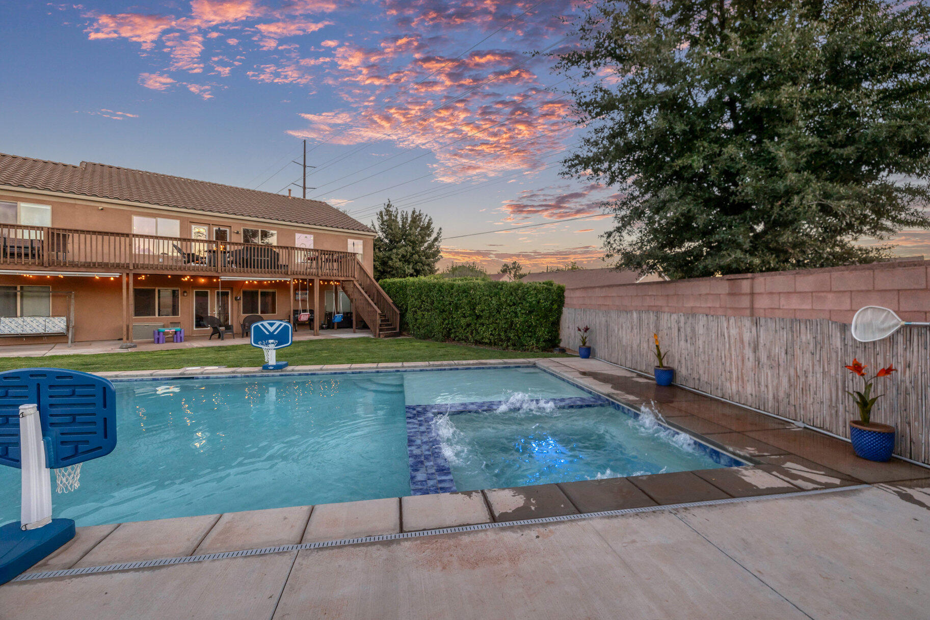 SEDONA HILLS - Residential