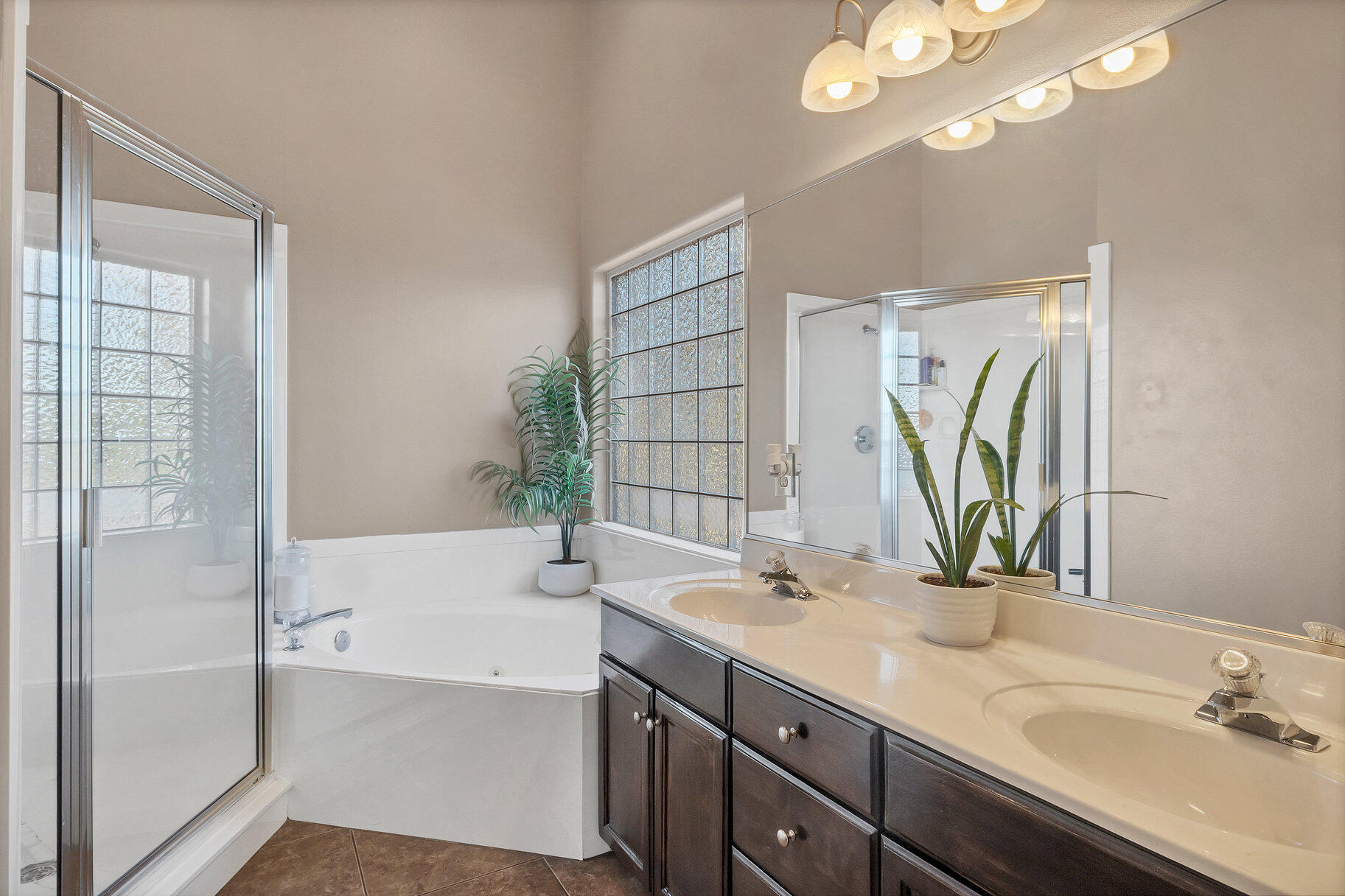 SEDONA HILLS - Residential