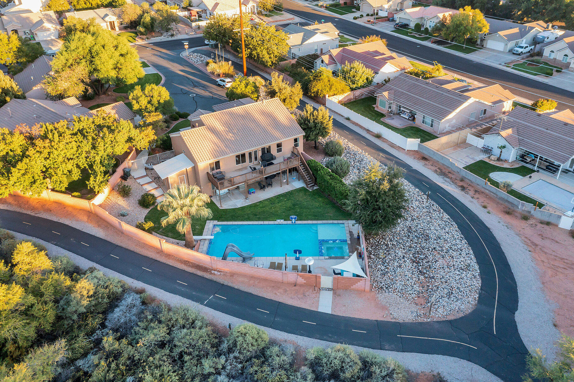 SEDONA HILLS - Residential