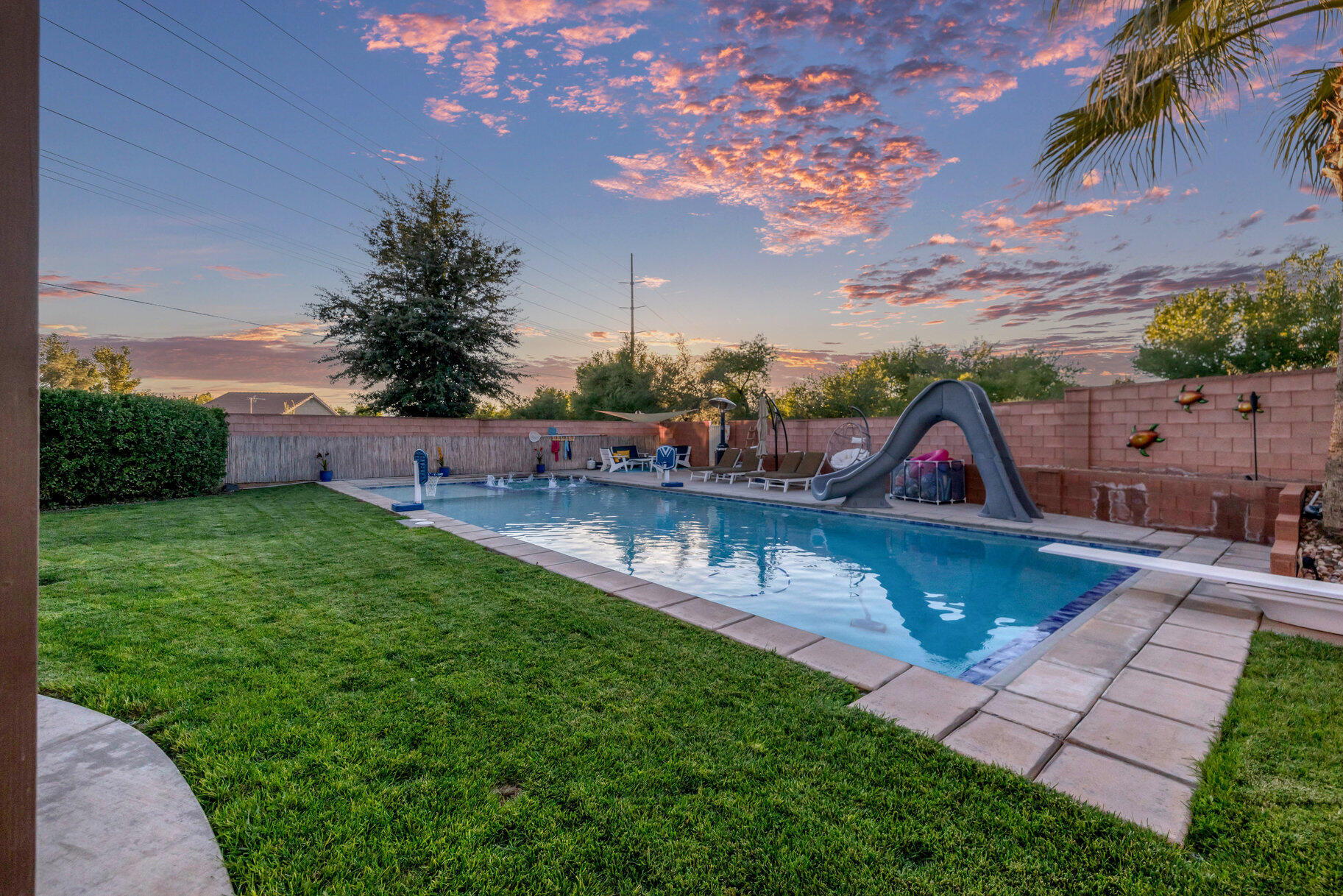 SEDONA HILLS - Residential