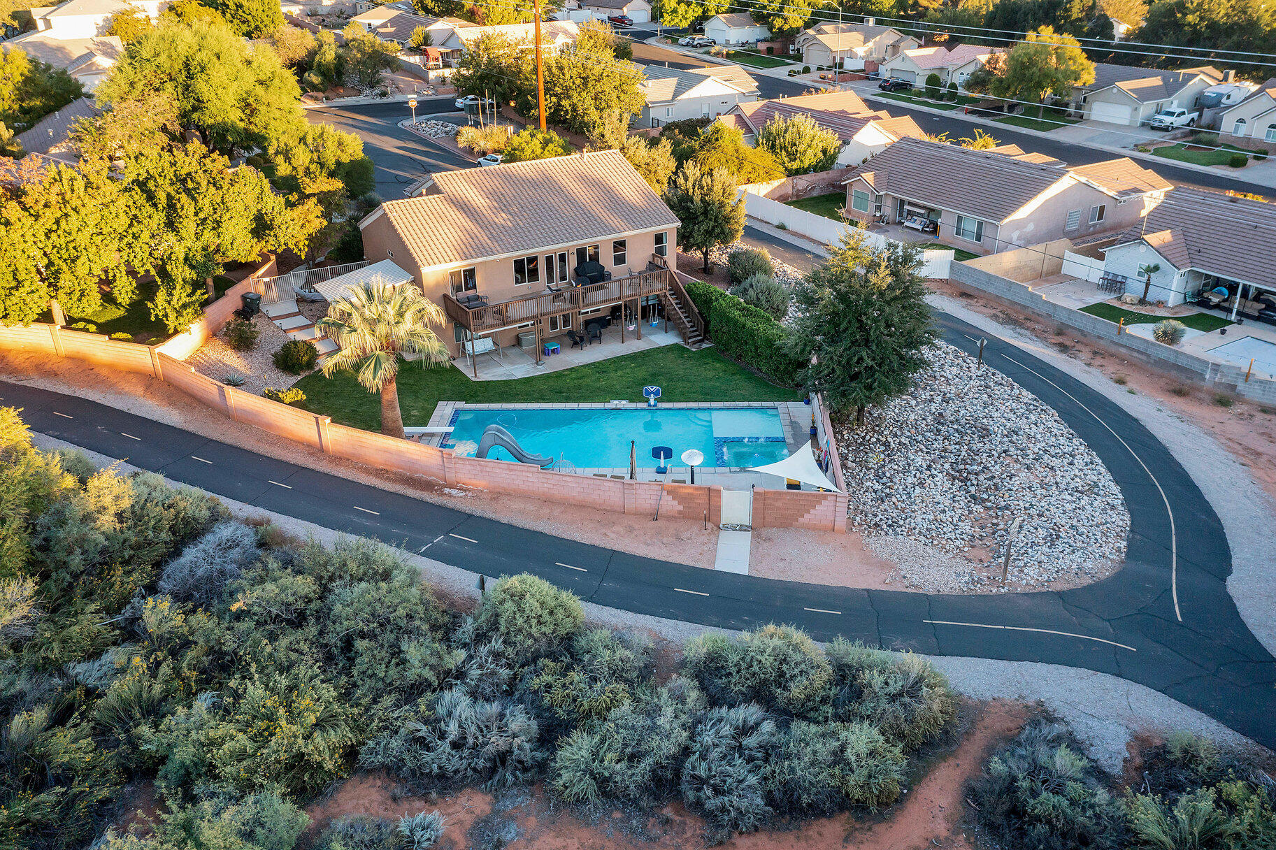 SEDONA HILLS - Residential