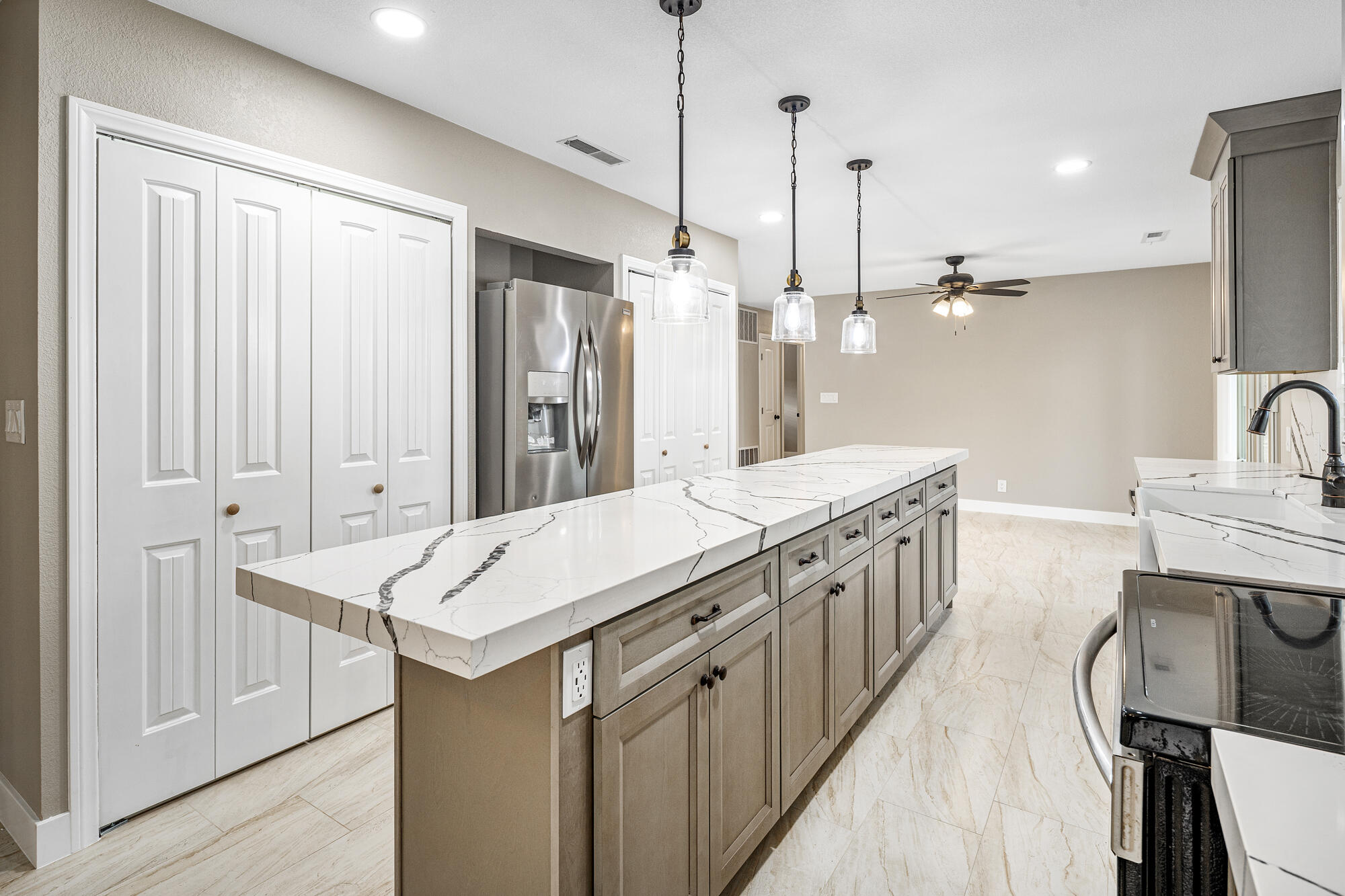 BLOOMINGTON COUNTRY CLUB - Residential