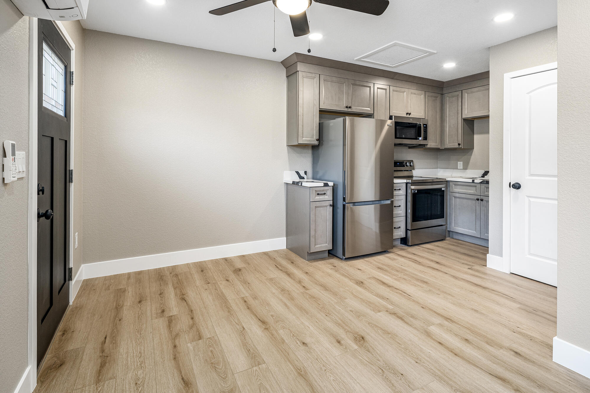 BLOOMINGTON COUNTRY CLUB - Residential