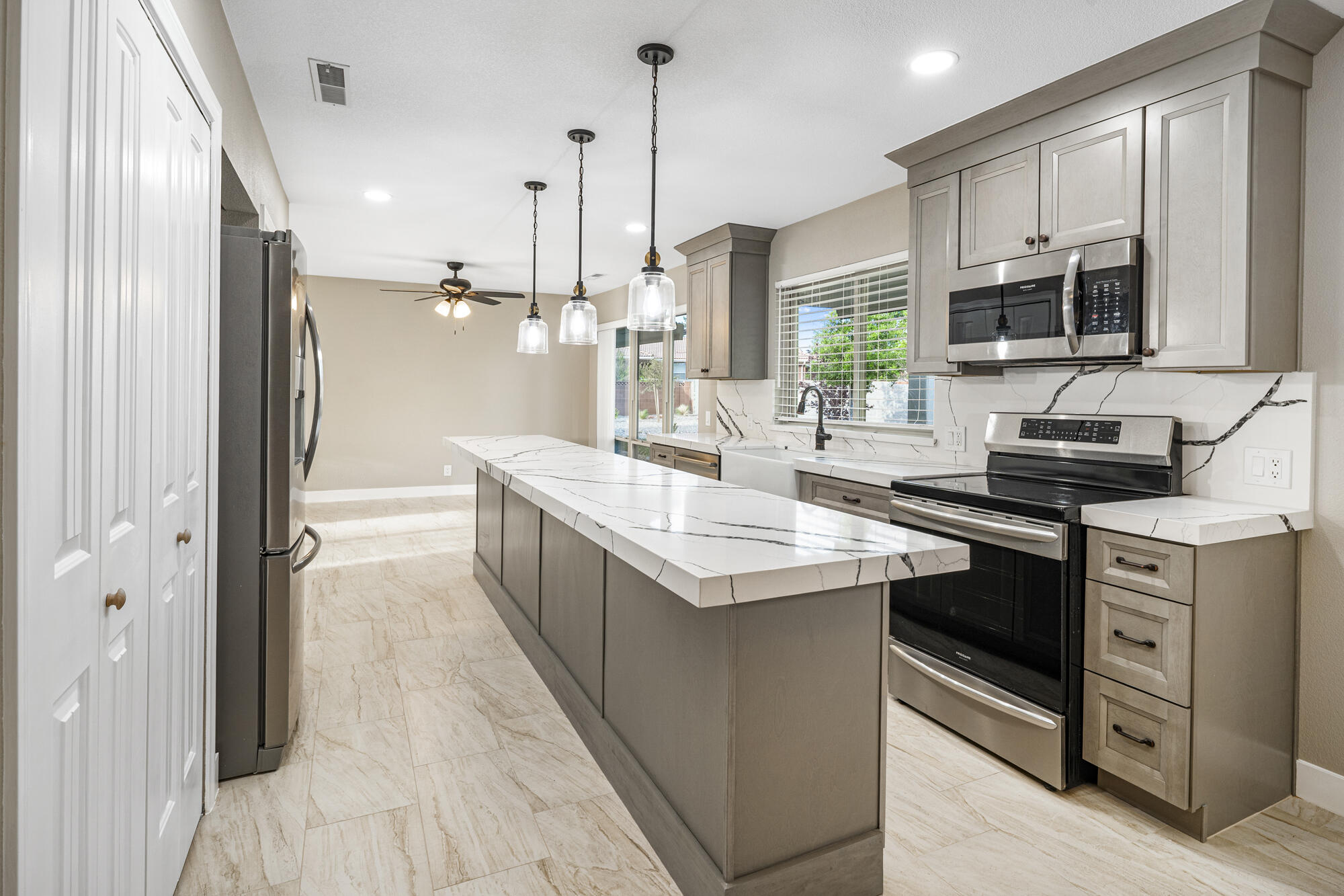 BLOOMINGTON COUNTRY CLUB - Residential