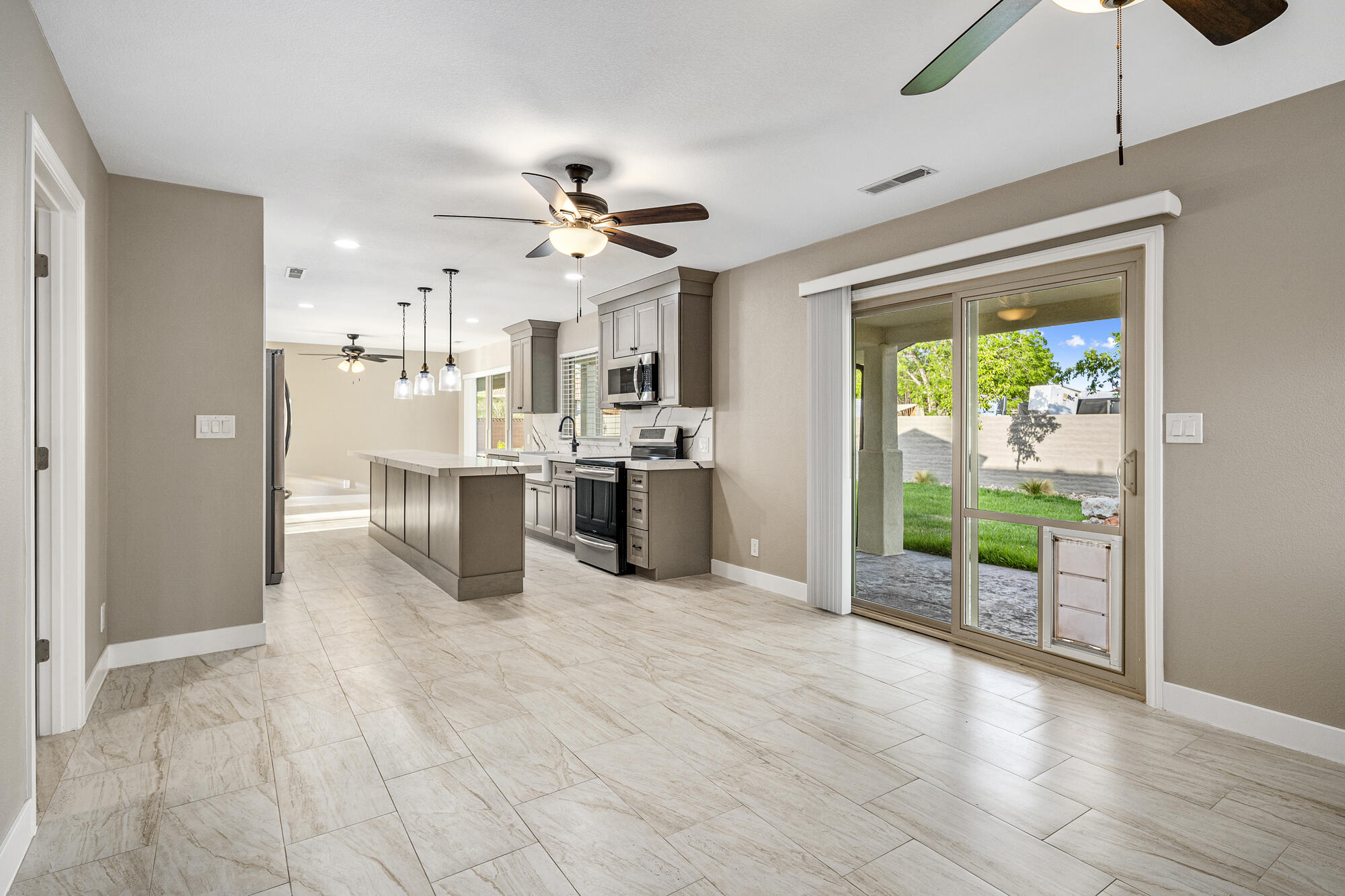 BLOOMINGTON COUNTRY CLUB - Residential