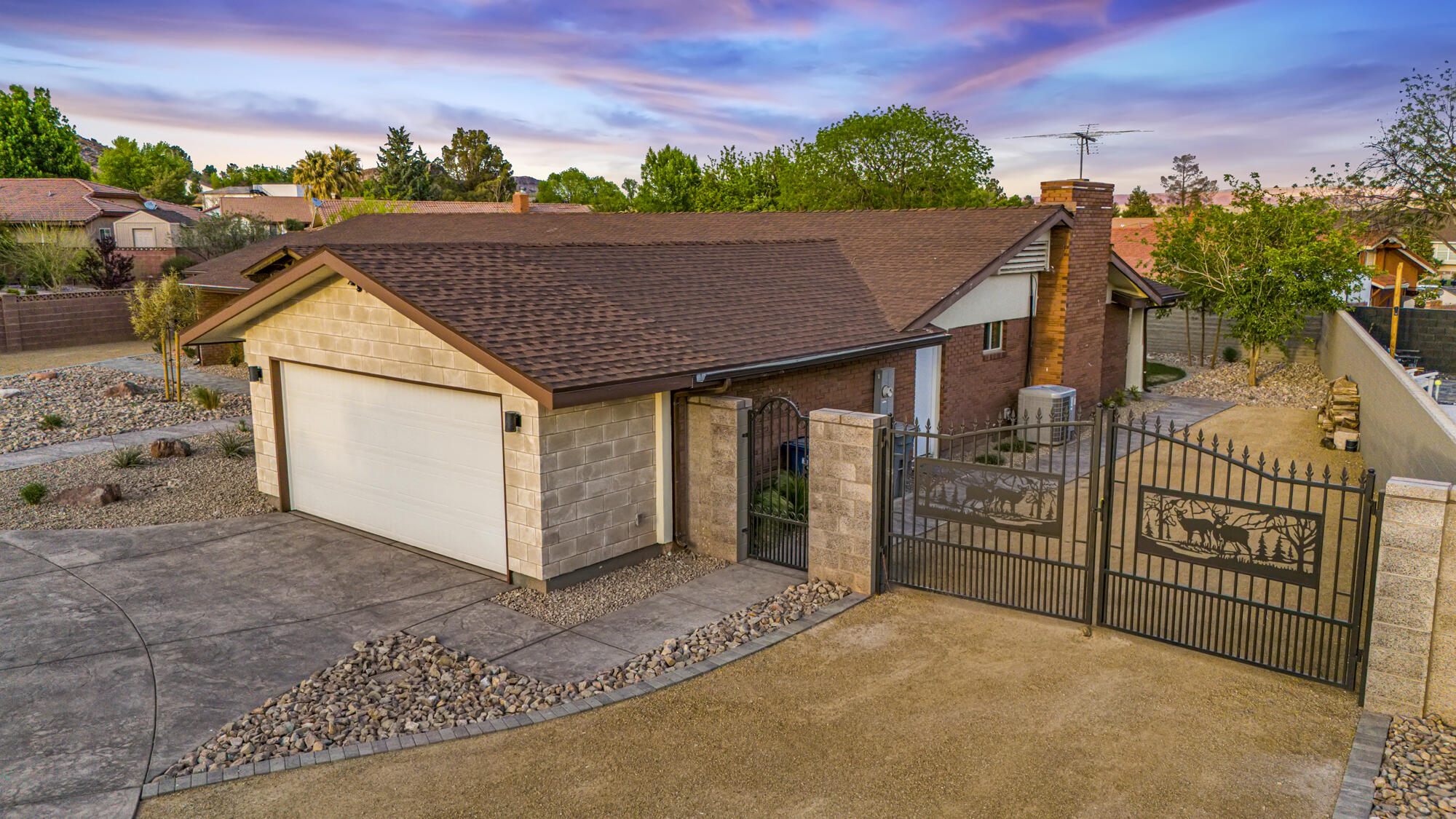 BLOOMINGTON COUNTRY CLUB - Residential