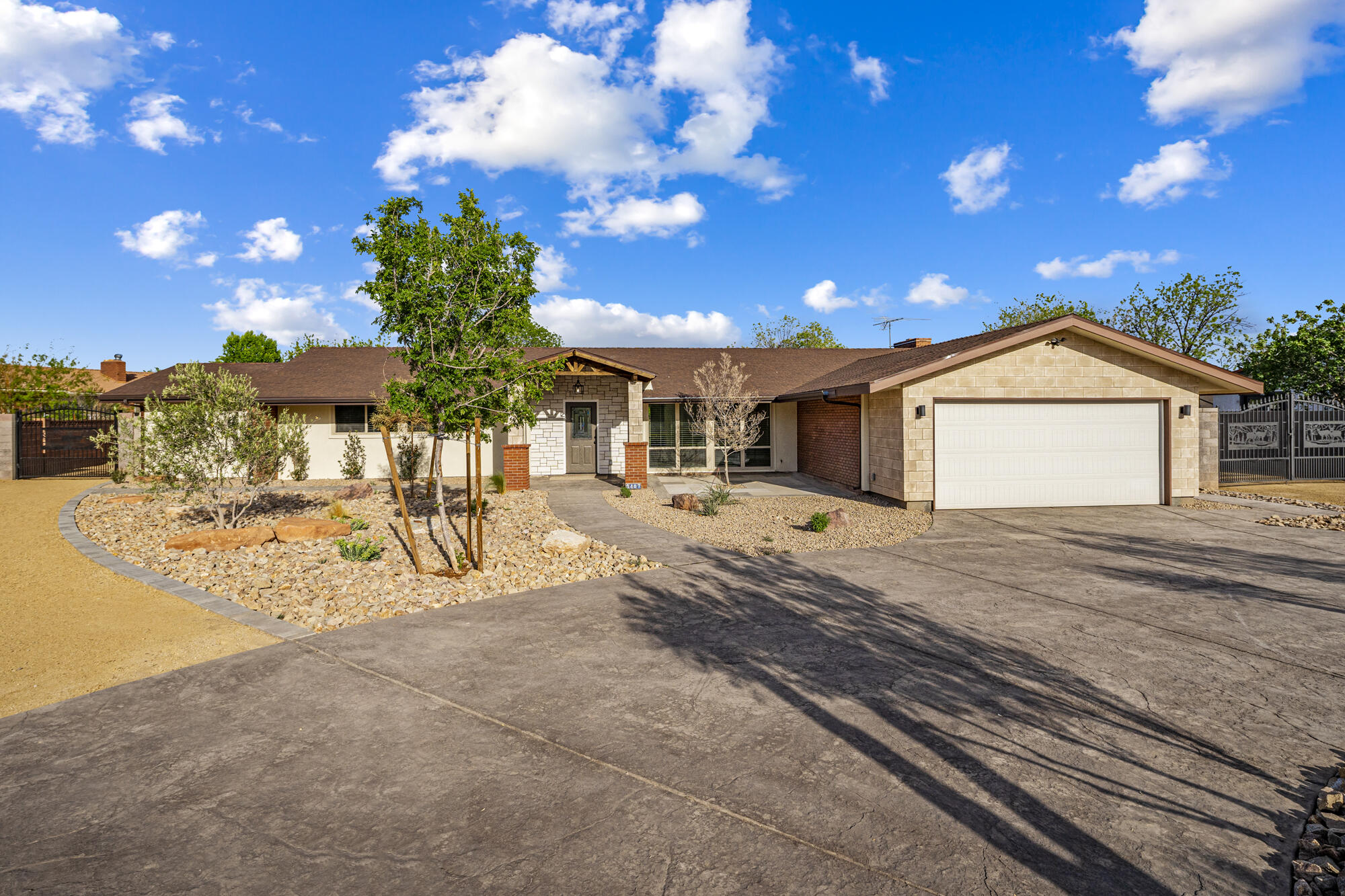 BLOOMINGTON COUNTRY CLUB - Residential