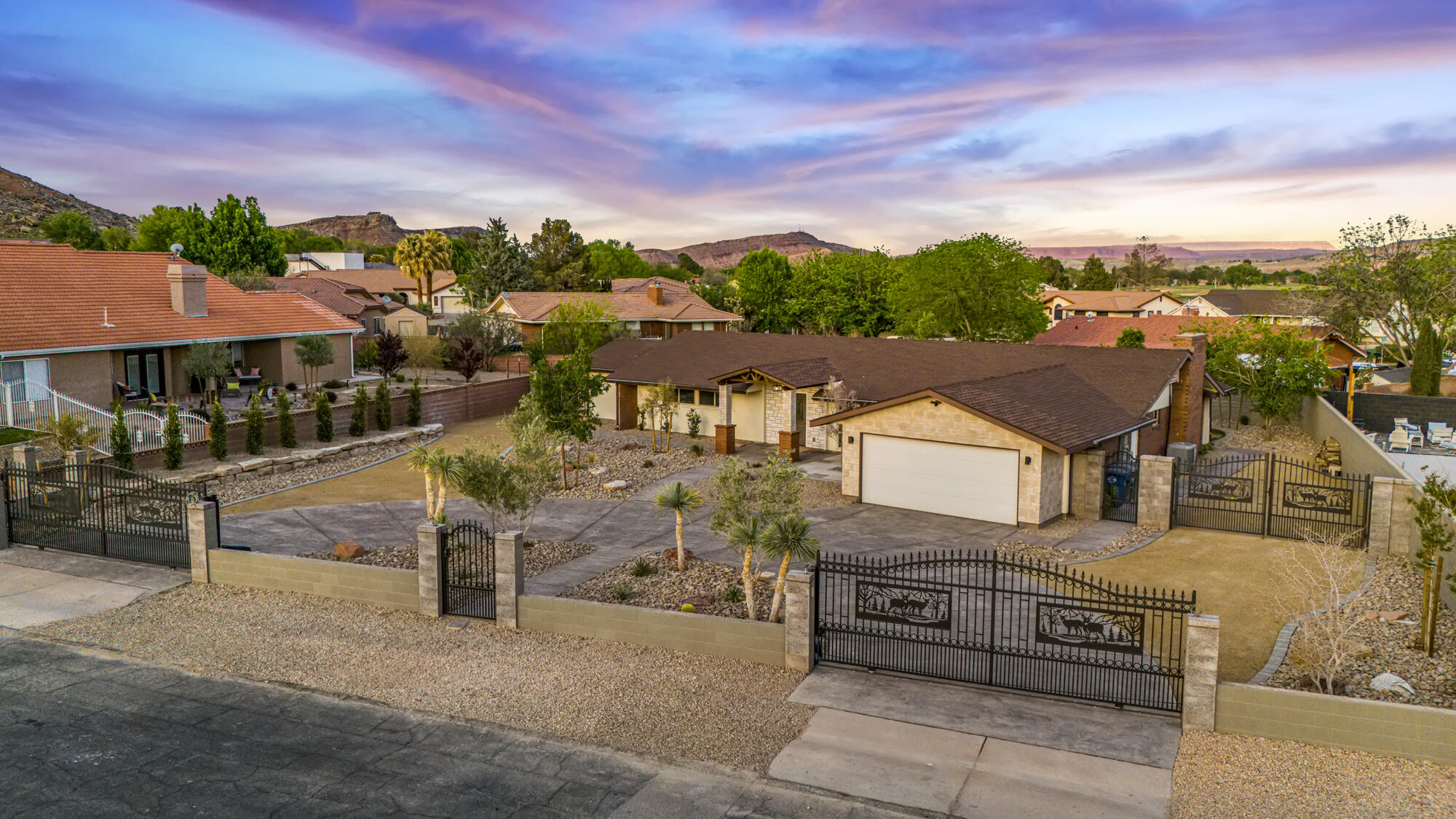 BLOOMINGTON COUNTRY CLUB - Residential