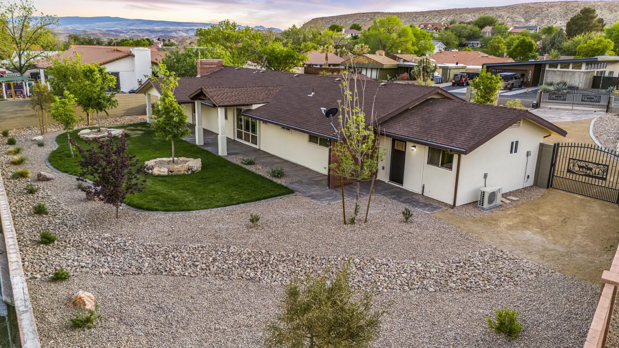 BLOOMINGTON COUNTRY CLUB - Residential