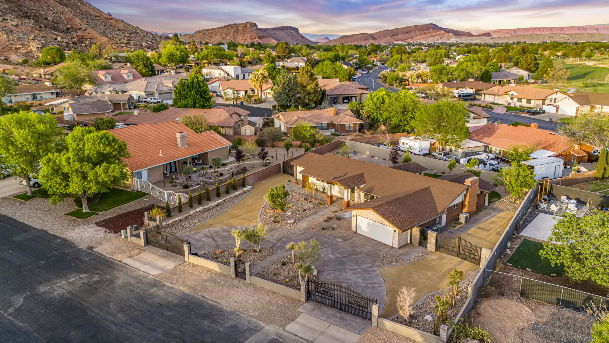 BLOOMINGTON COUNTRY CLUB - Residential