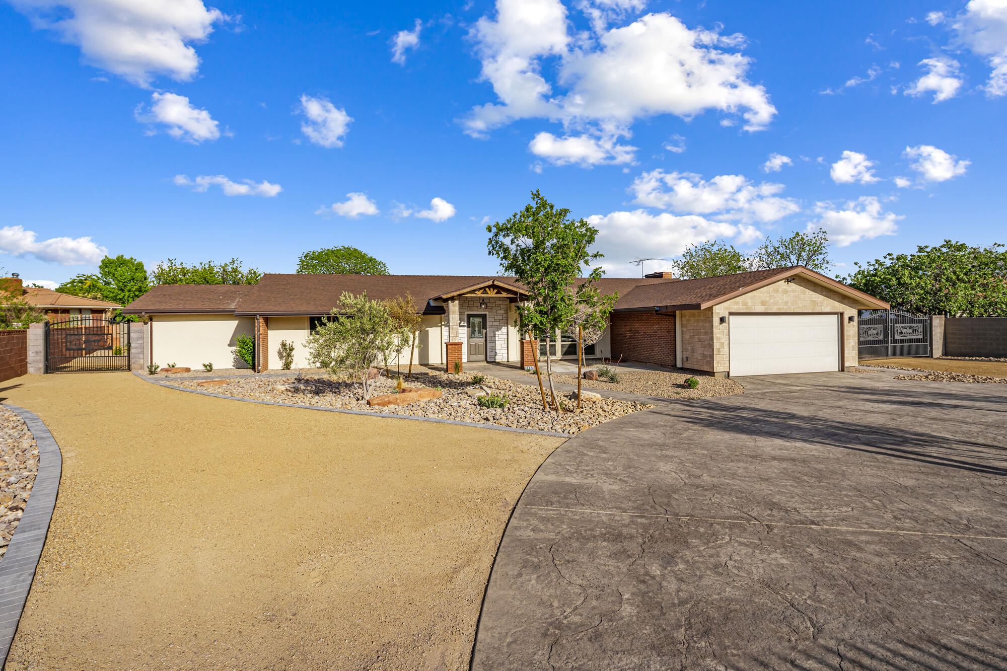 BLOOMINGTON COUNTRY CLUB - Residential