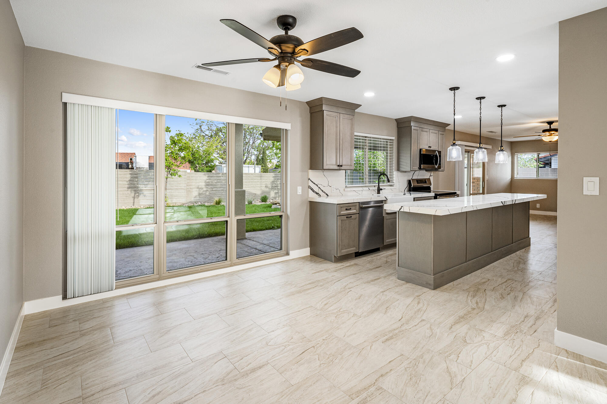 BLOOMINGTON COUNTRY CLUB - Residential