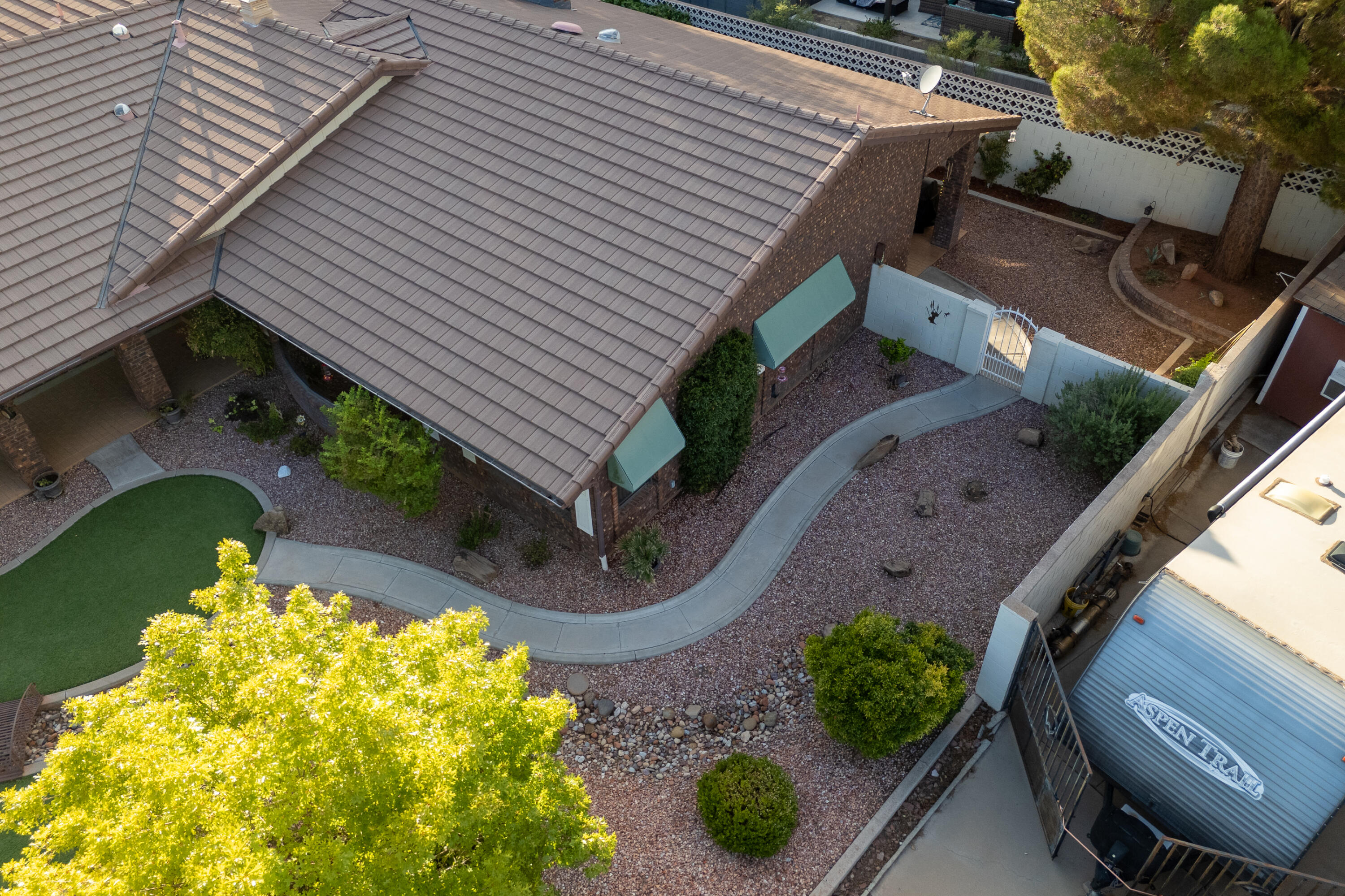 BLOOMINGTON COUNTRY CLUB - Residential