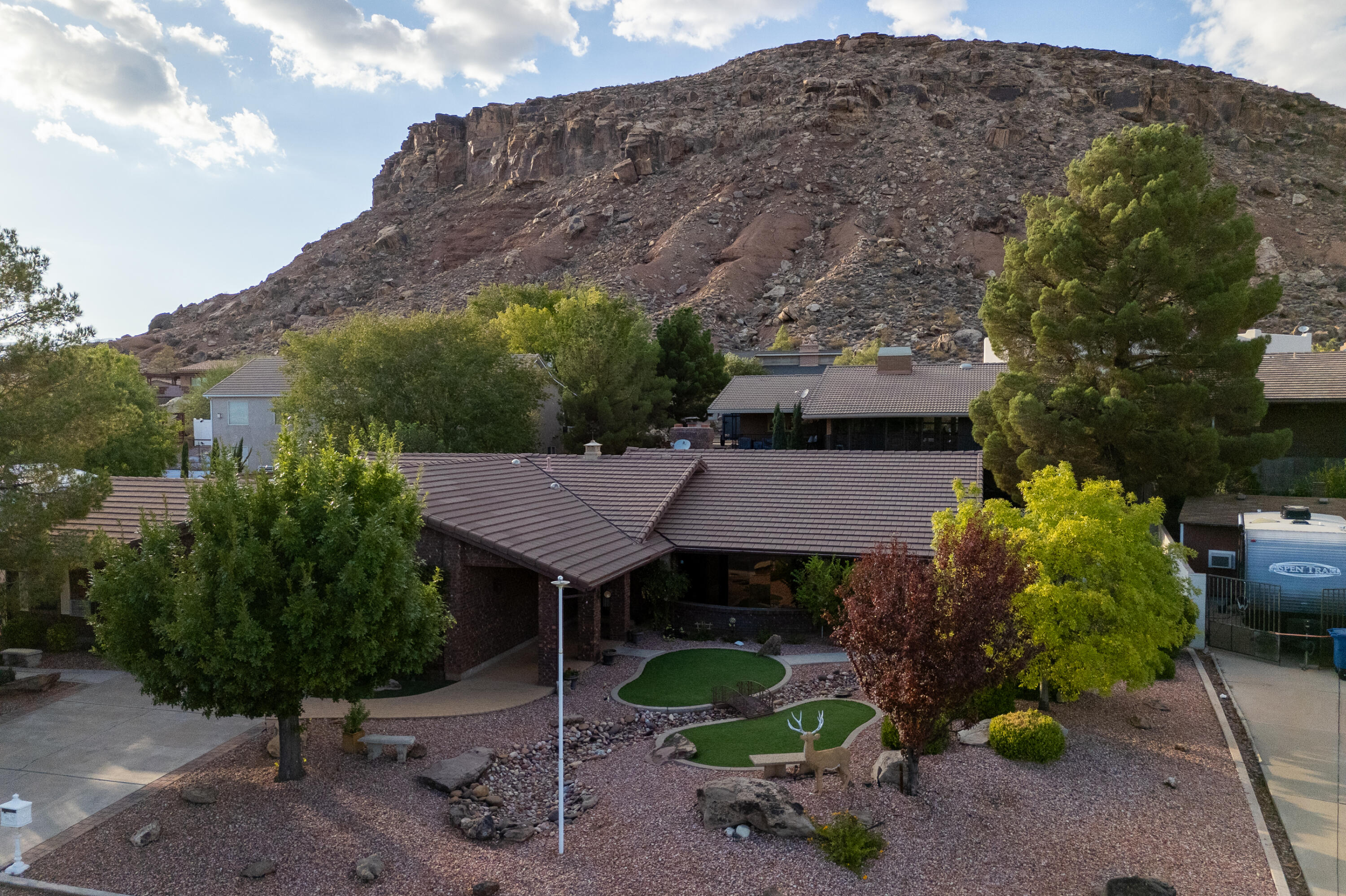 BLOOMINGTON COUNTRY CLUB - Residential