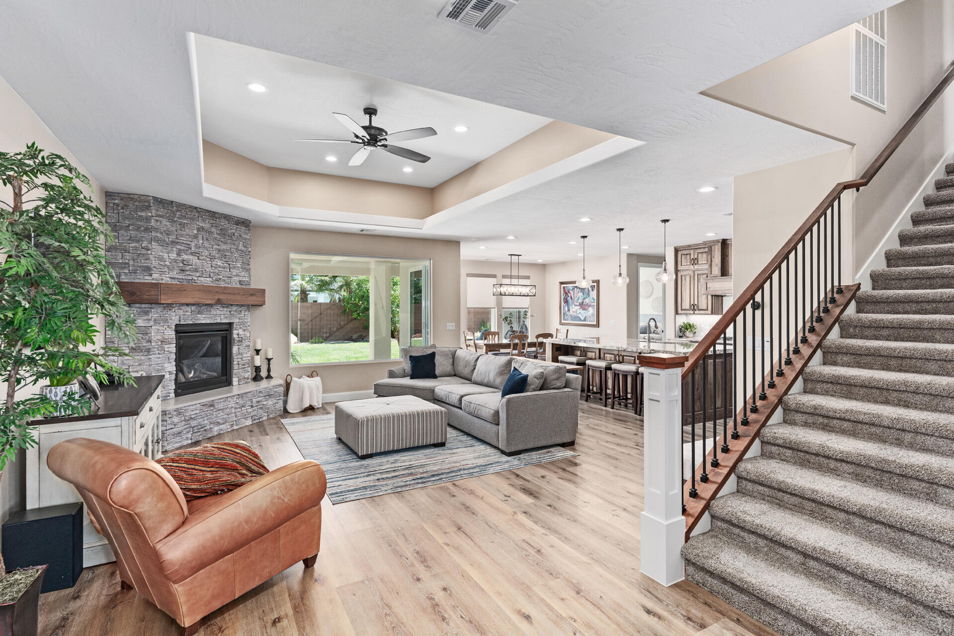 ROADRUNNER RIDGE - Residential