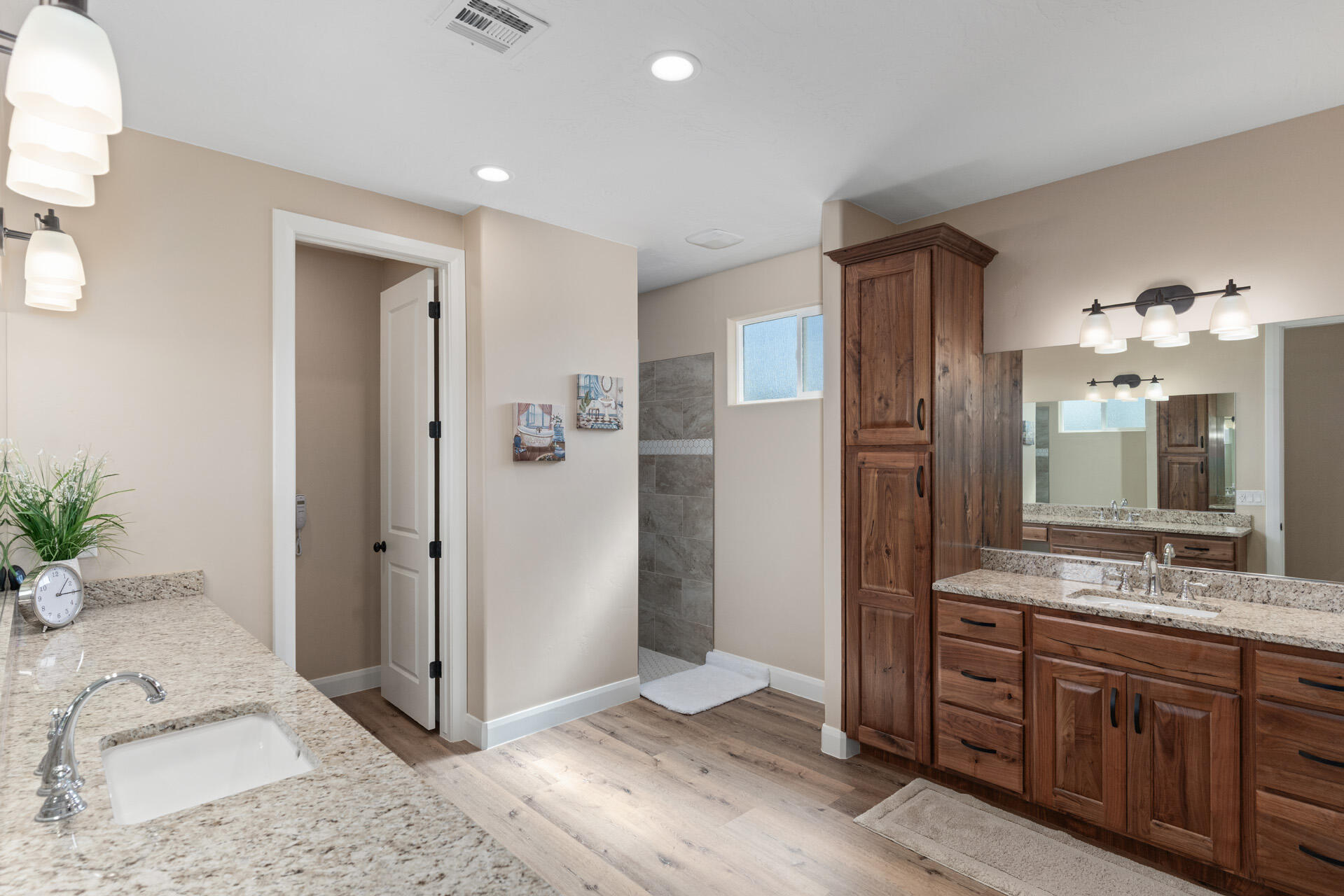 ROADRUNNER RIDGE - Residential