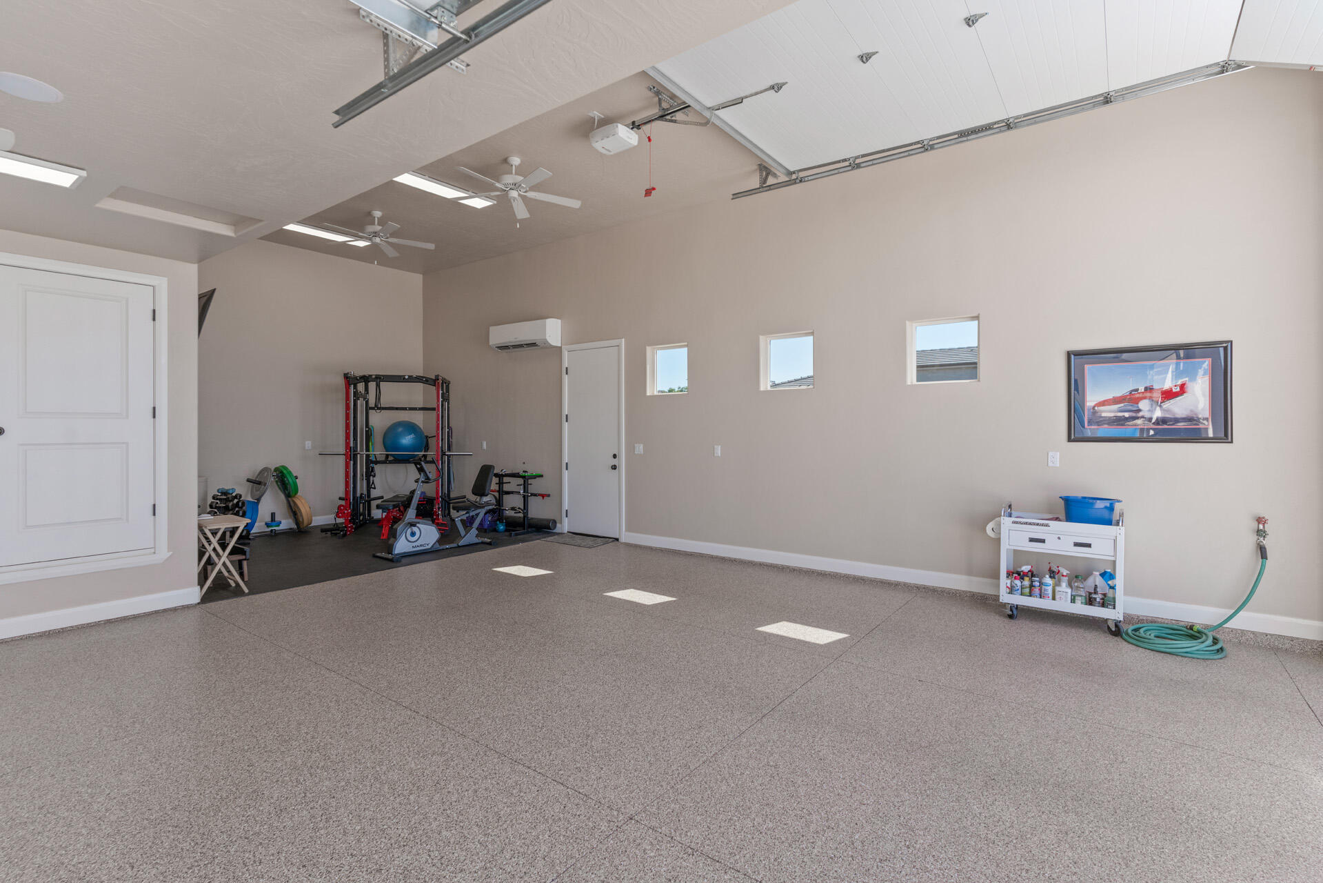 ROADRUNNER RIDGE - Residential