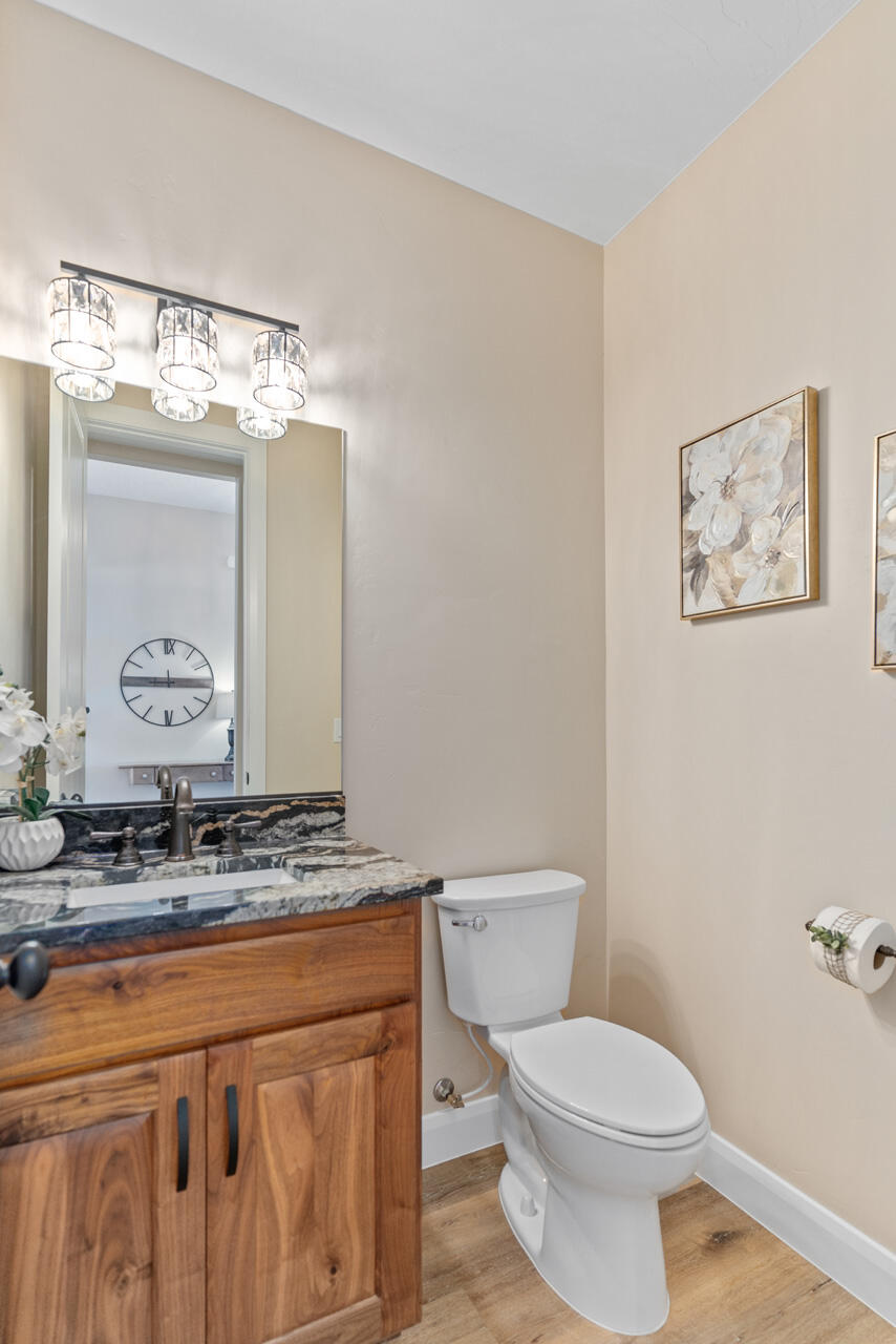 ROADRUNNER RIDGE - Residential