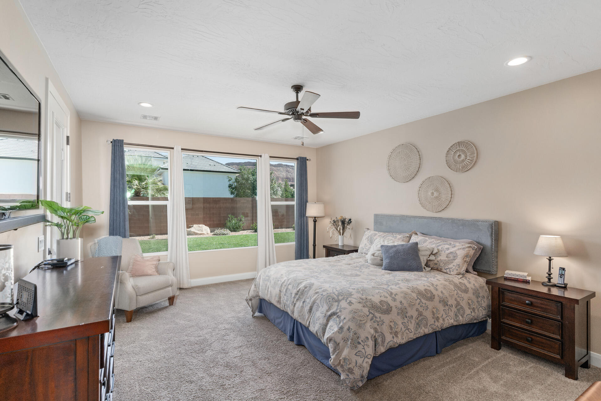 ROADRUNNER RIDGE - Residential