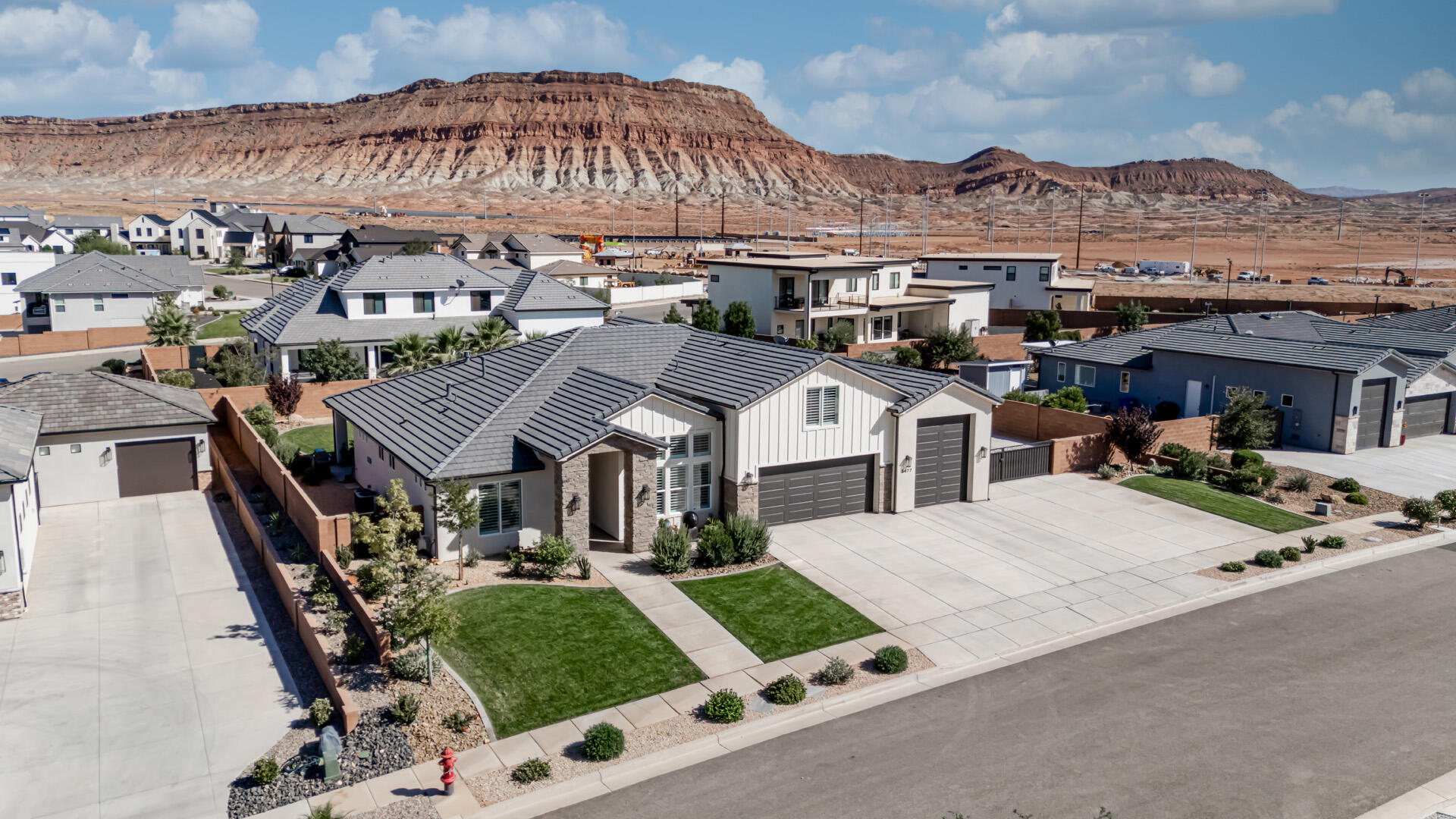 ROADRUNNER RIDGE - Residential